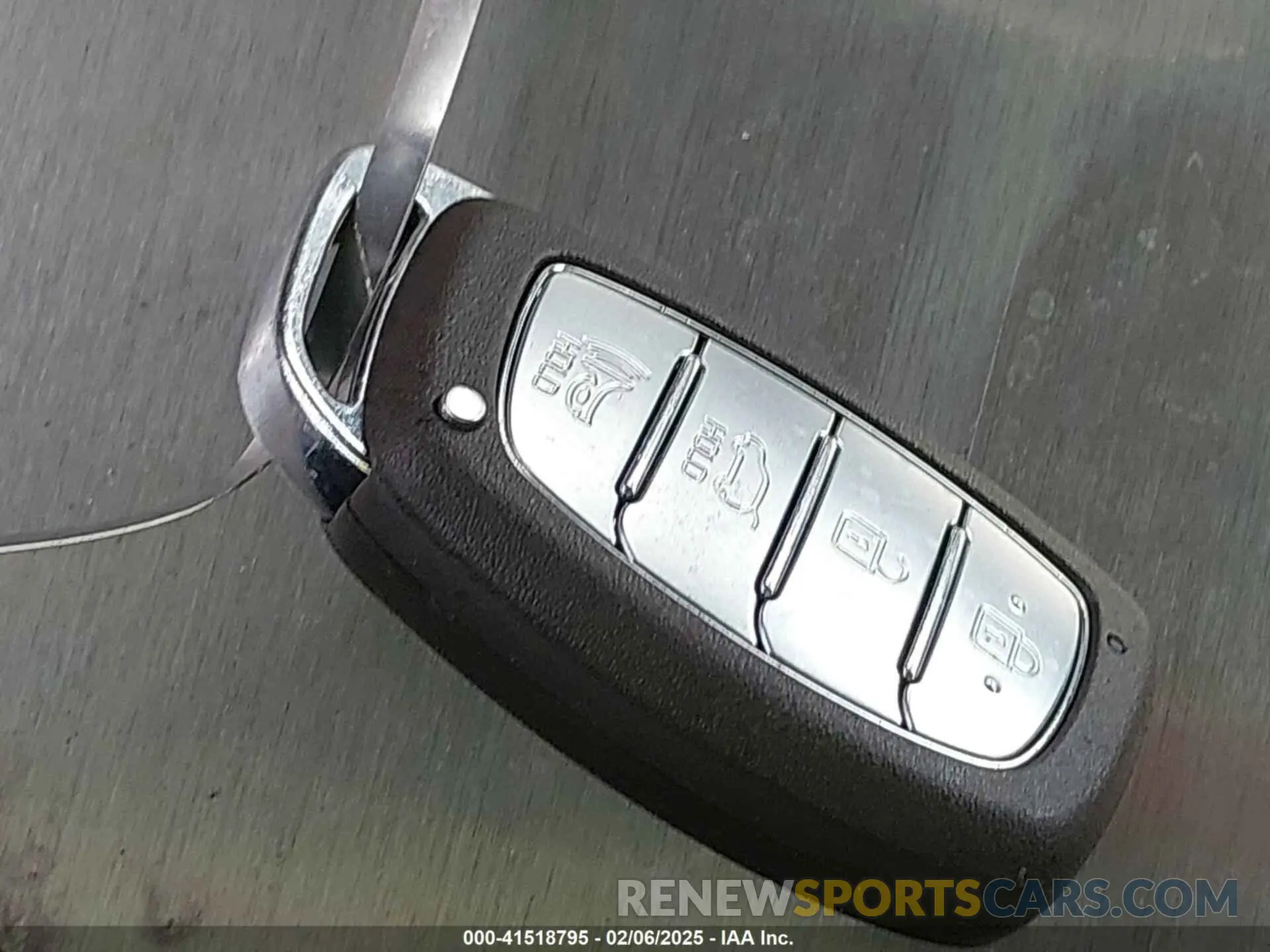 11 Photograph of a damaged car KMHC65LC4NU279625 HYUNDAI IONIQ HYBRID 2022