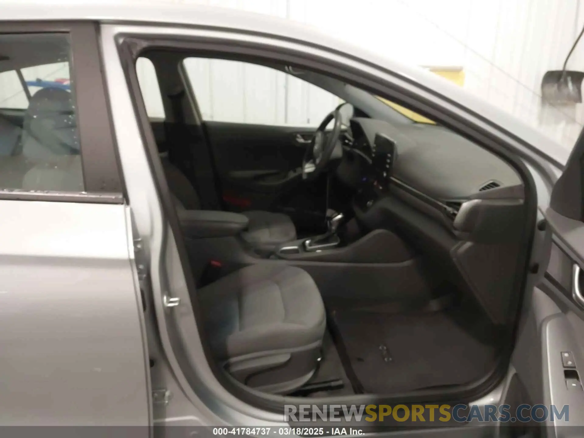 5 Photograph of a damaged car KMHC65LC8NU280566 HYUNDAI IONIQ HYBRID 2022