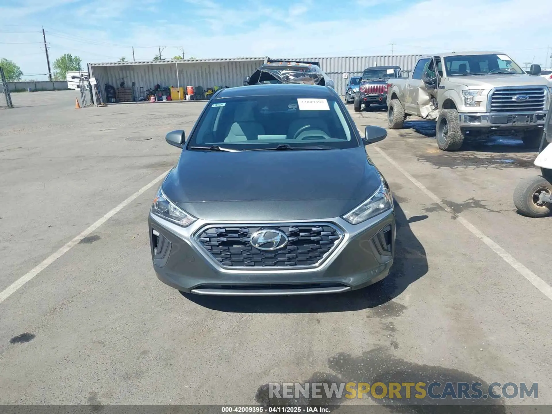 13 Photograph of a damaged car KMHC65LCXNU267107 HYUNDAI IONIQ HYBRID 2022