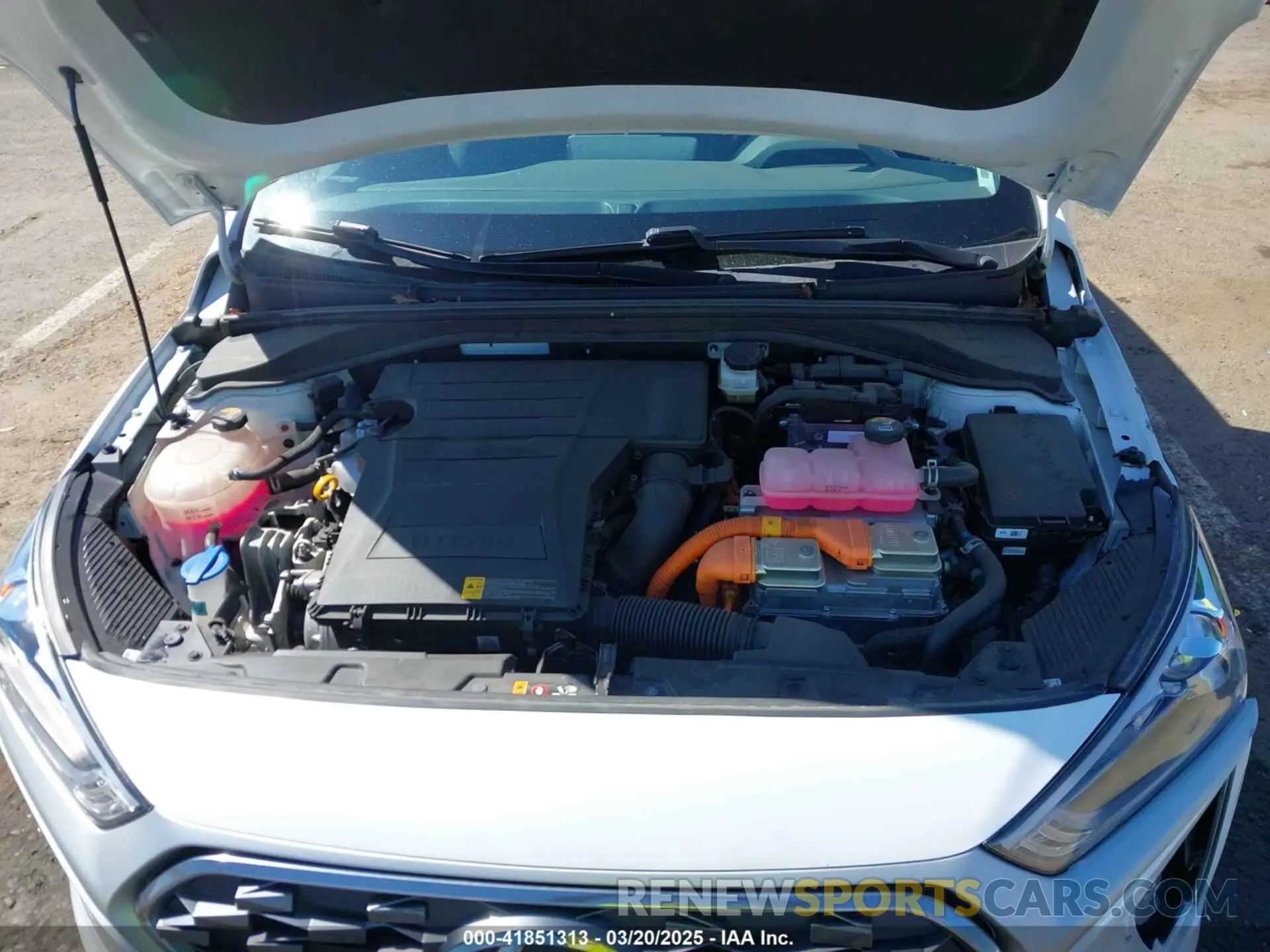 10 Photograph of a damaged car KMHC75LC1NU268983 HYUNDAI IONIQ HYBRID 2022