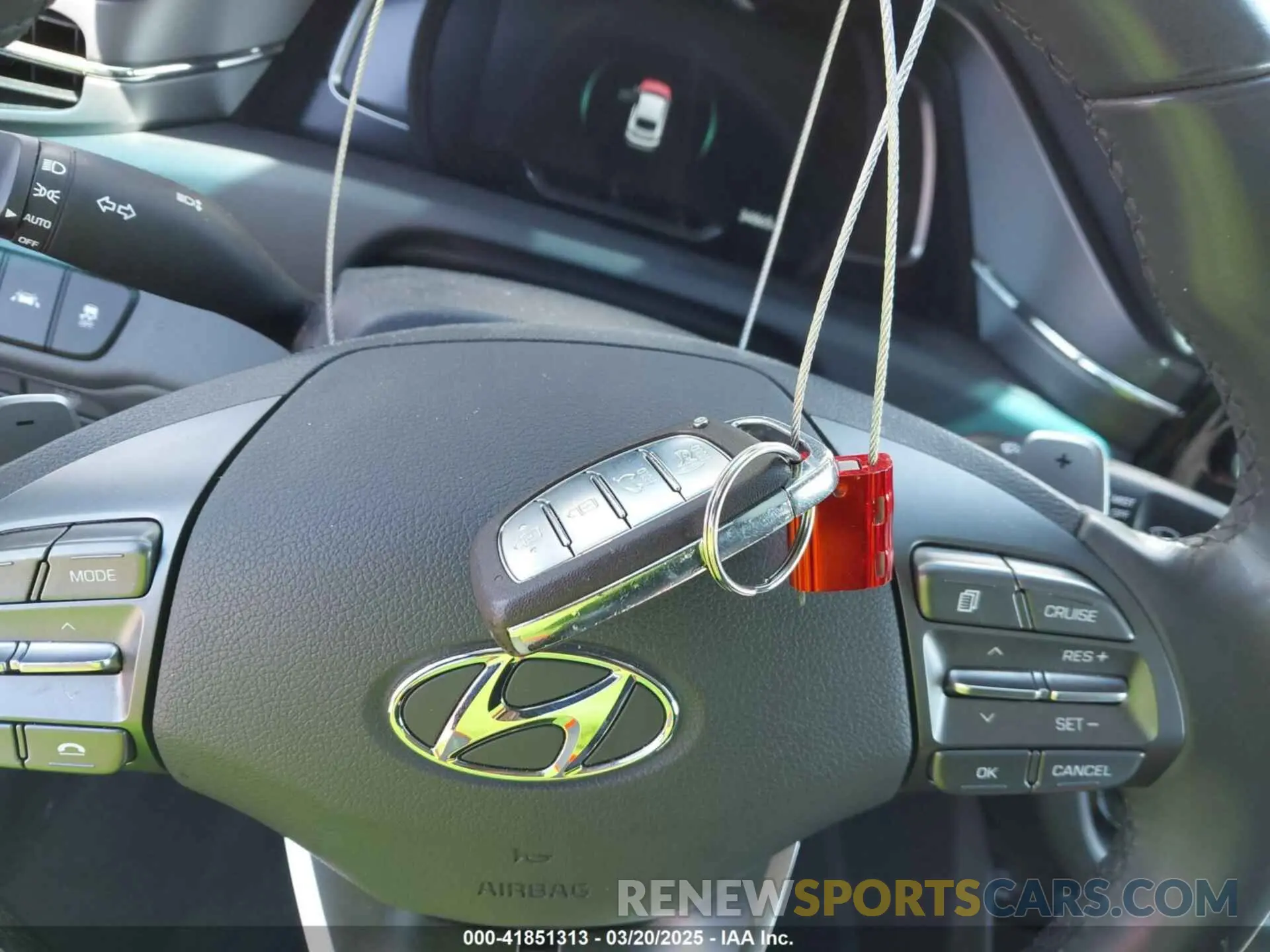 11 Photograph of a damaged car KMHC75LC1NU268983 HYUNDAI IONIQ HYBRID 2022
