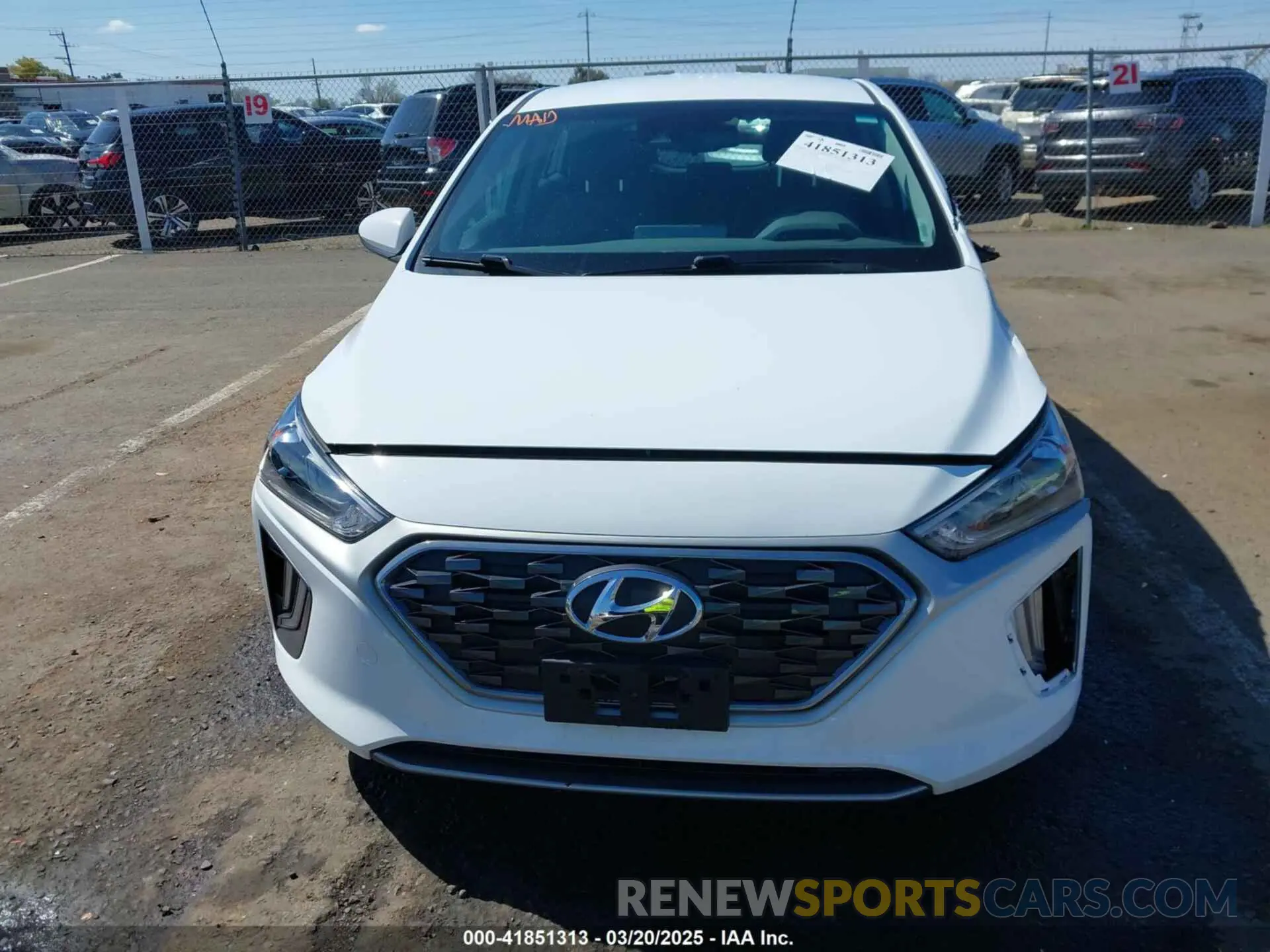 12 Photograph of a damaged car KMHC75LC1NU268983 HYUNDAI IONIQ HYBRID 2022