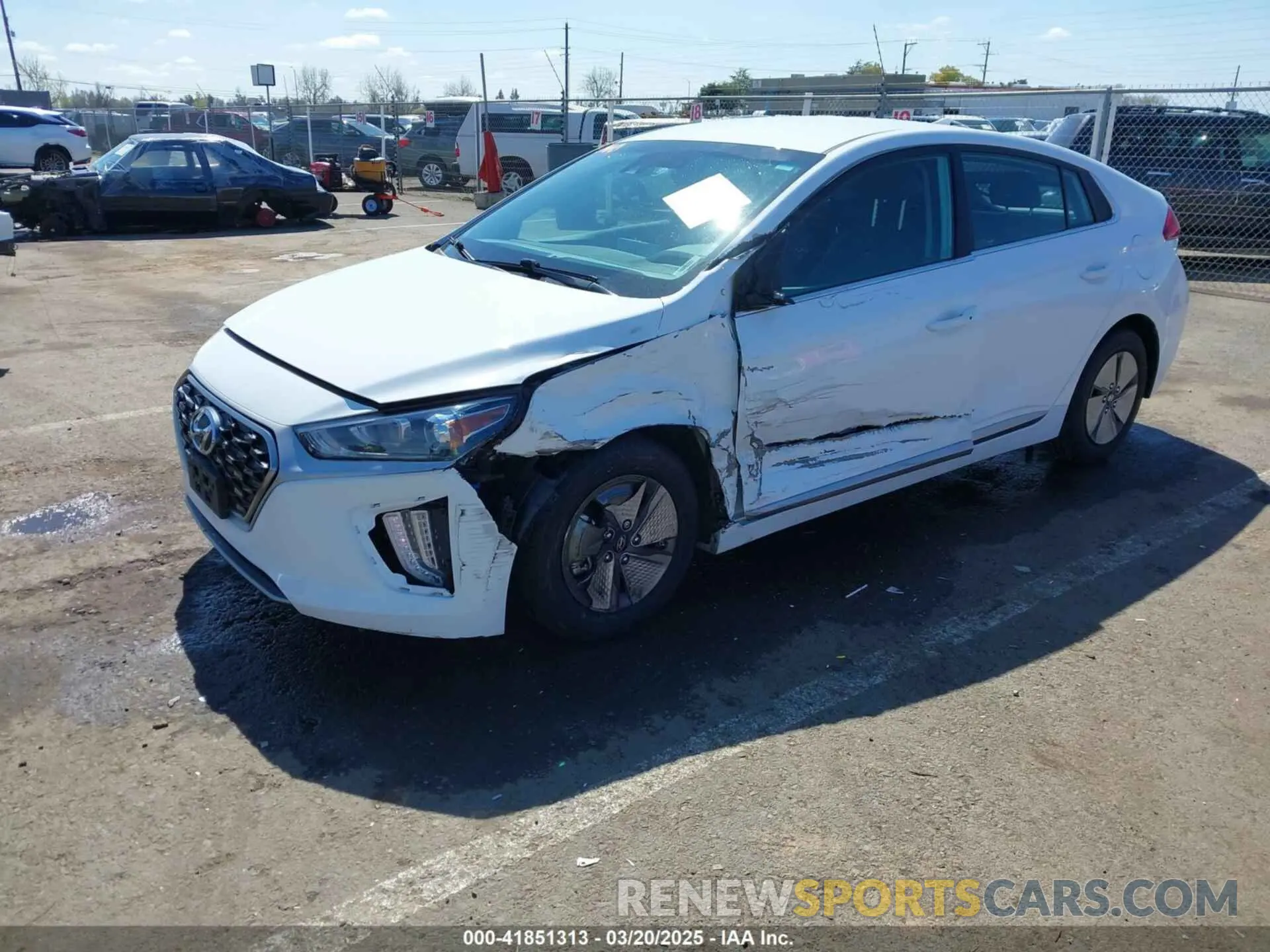 2 Photograph of a damaged car KMHC75LC1NU268983 HYUNDAI IONIQ HYBRID 2022