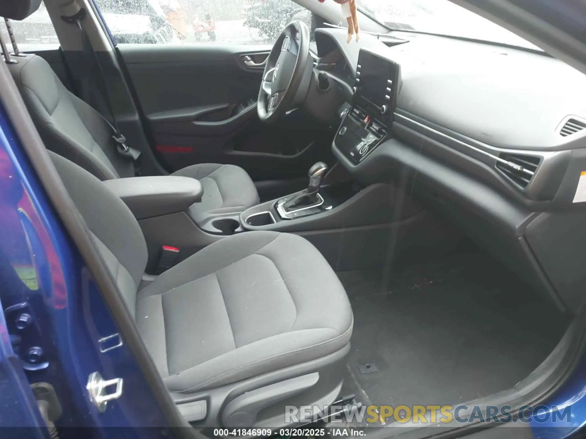 5 Photograph of a damaged car KMHC75LC3NU269519 HYUNDAI IONIQ HYBRID 2022