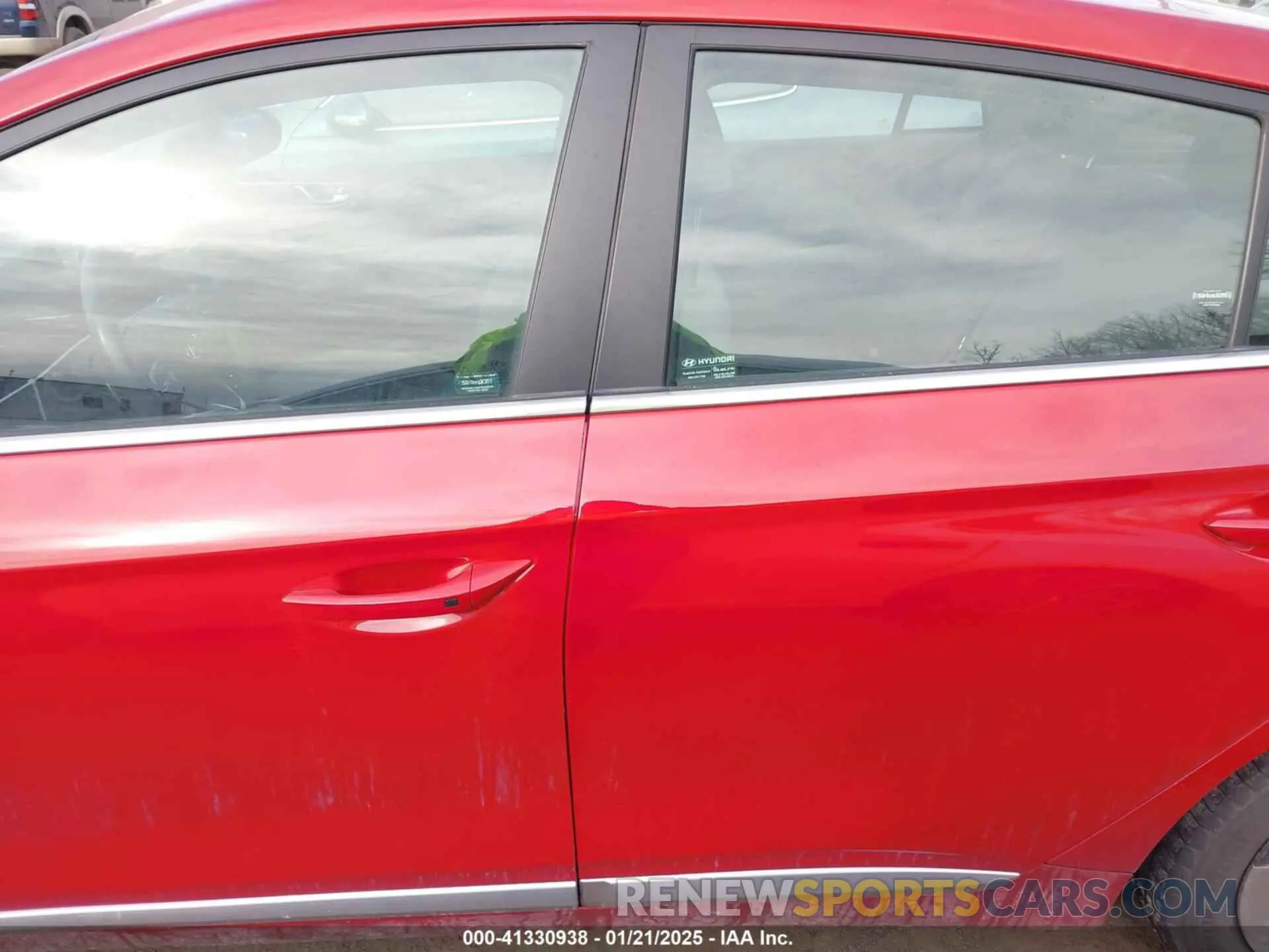 14 Photograph of a damaged car KMHC75LC3NU279659 HYUNDAI IONIQ HYBRID 2022