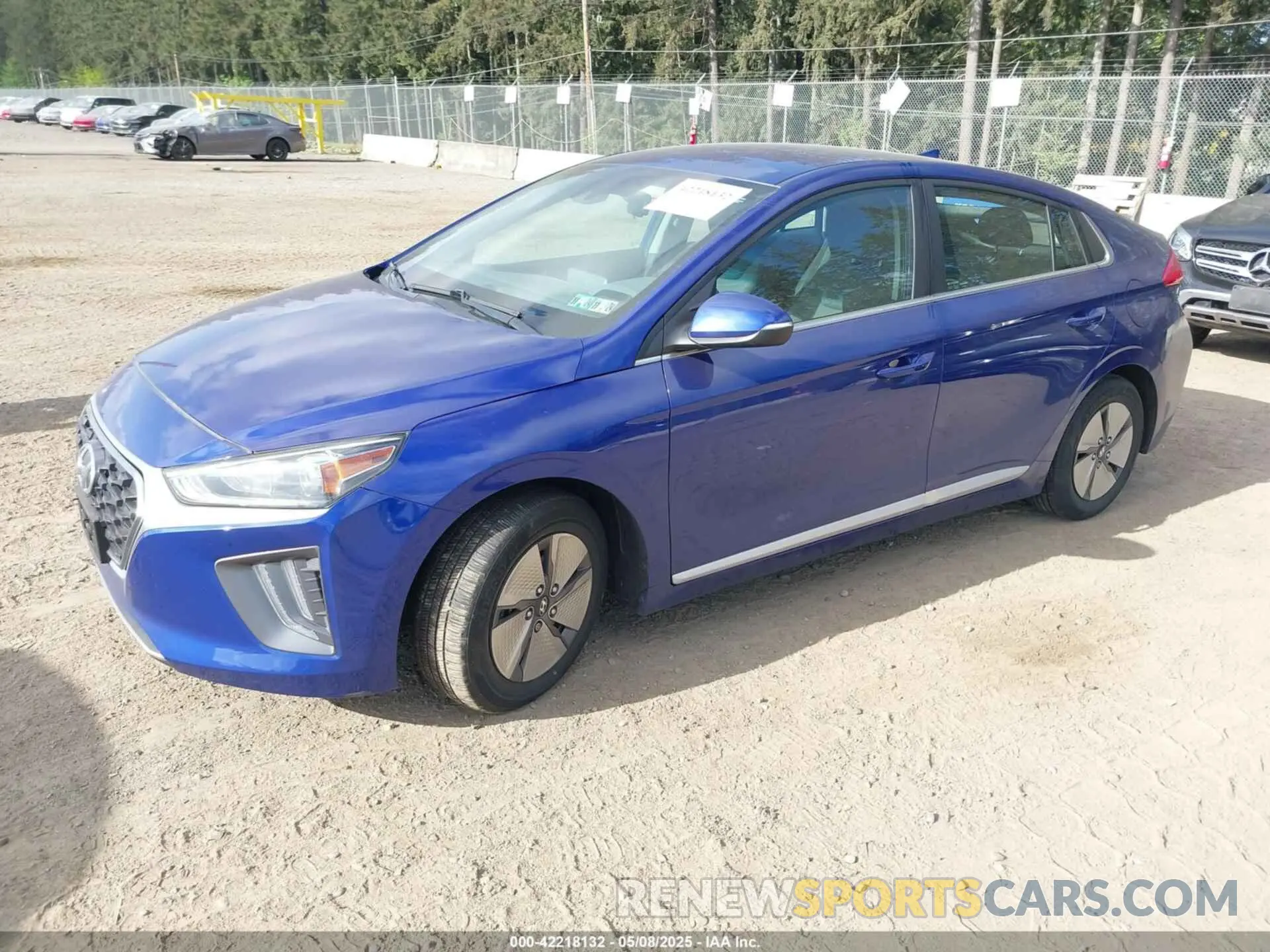 2 Photograph of a damaged car KMHC75LC5NU269523 HYUNDAI IONIQ HYBRID 2022