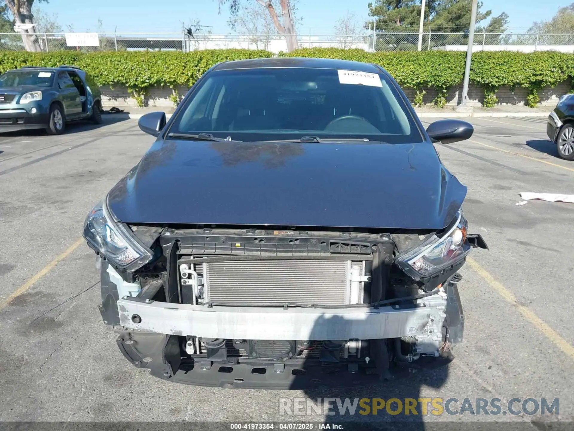 12 Photograph of a damaged car KMHC65LD3KU164521 HYUNDAI IONIQ PLUG-IN HYBRID 2019