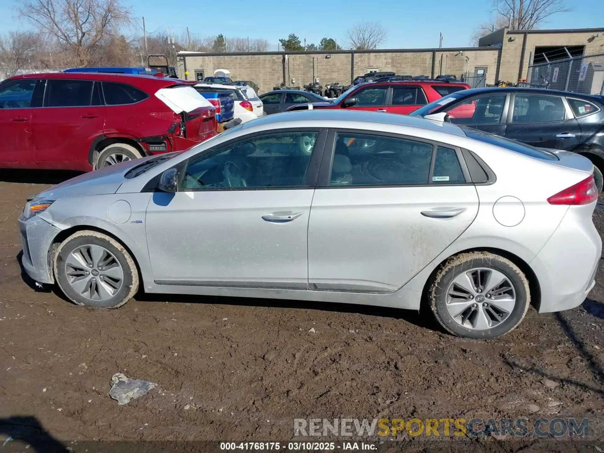 13 Photograph of a damaged car KMHC65LD4KU160218 HYUNDAI IONIQ PLUG-IN HYBRID 2019