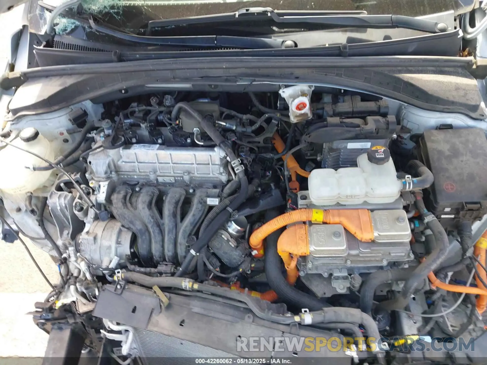 10 Photograph of a damaged car KMHC65LD9KU178942 HYUNDAI IONIQ PLUG-IN HYBRID 2019