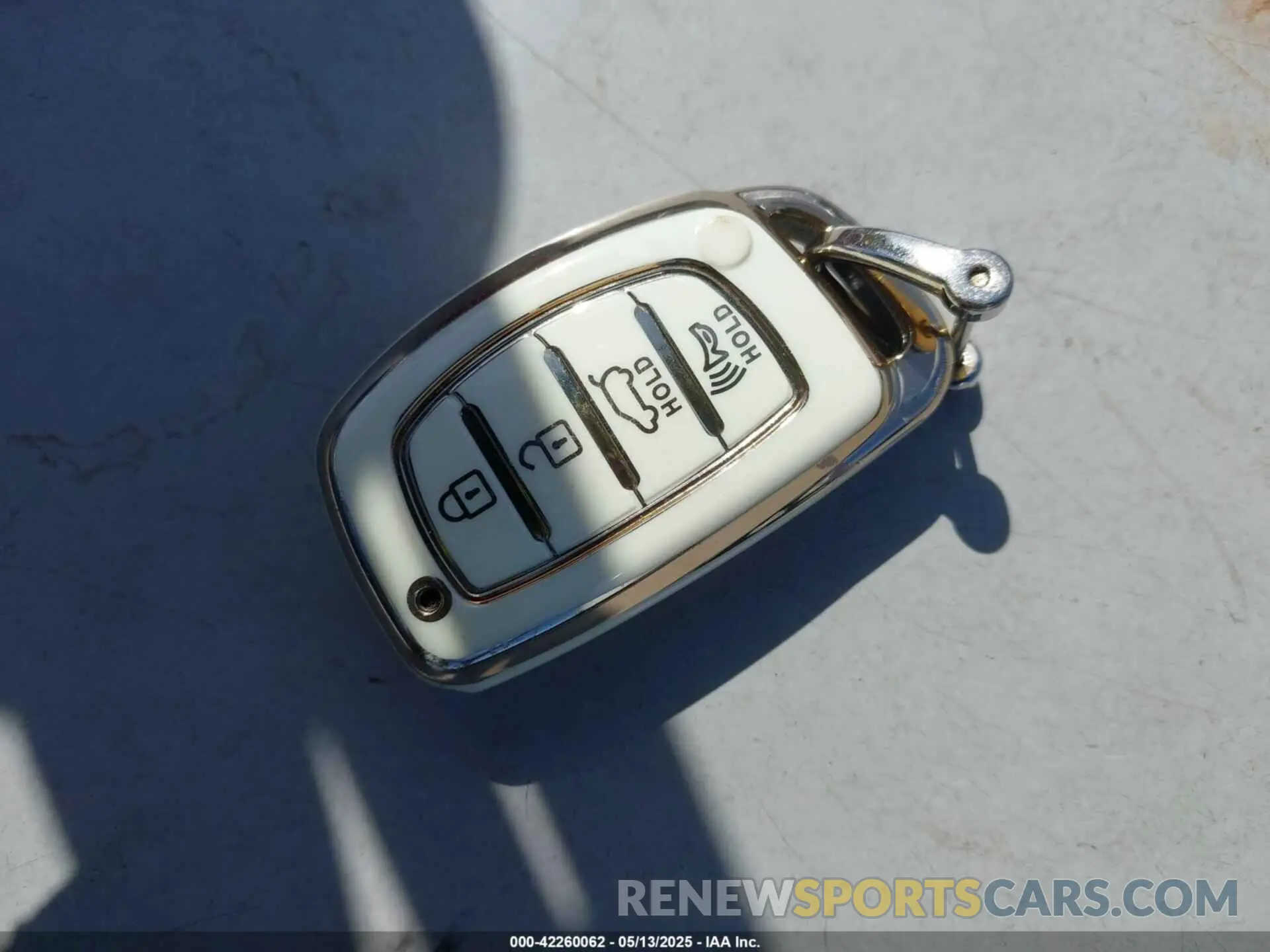 11 Photograph of a damaged car KMHC65LD9KU178942 HYUNDAI IONIQ PLUG-IN HYBRID 2019