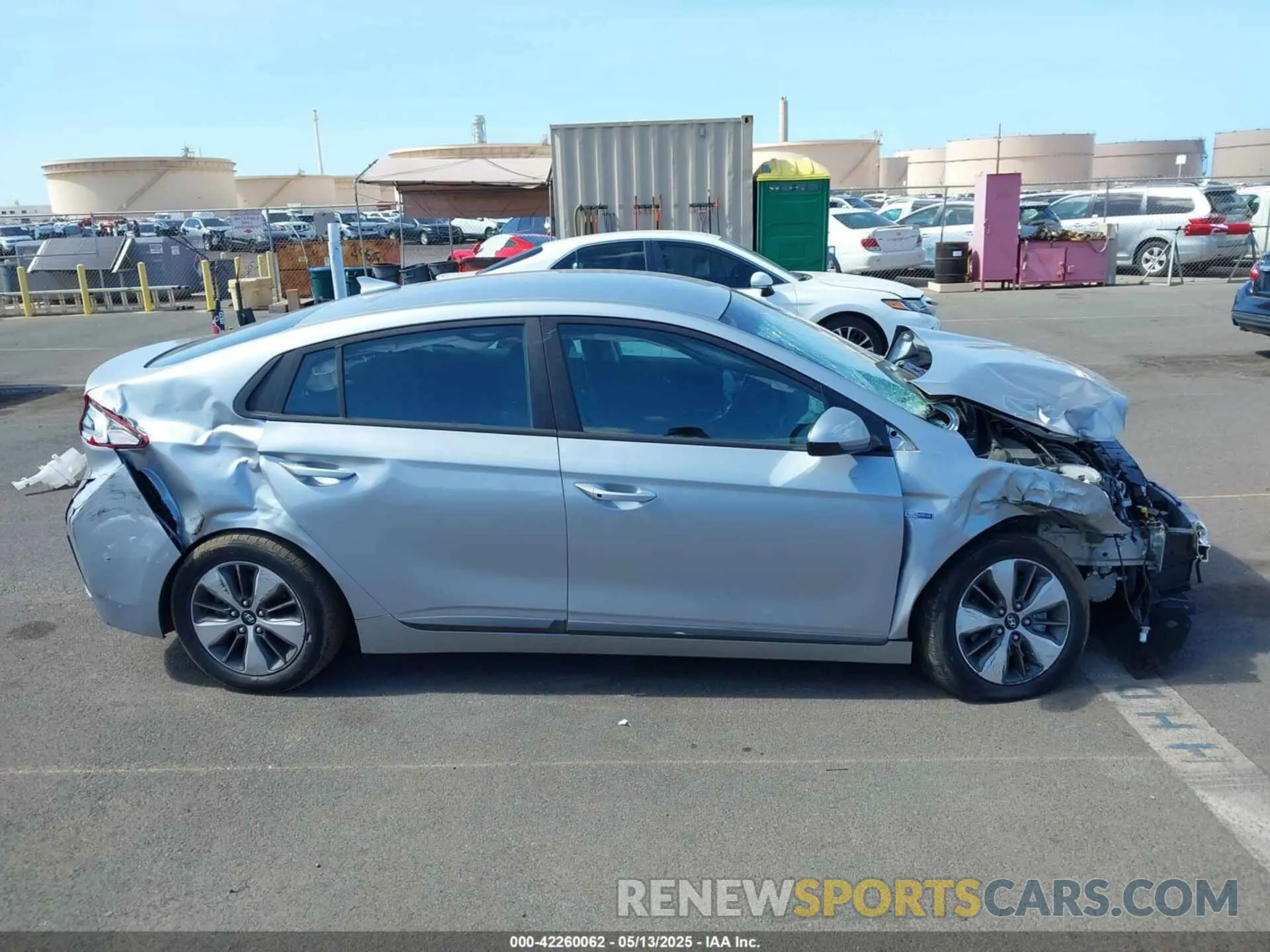 14 Photograph of a damaged car KMHC65LD9KU178942 HYUNDAI IONIQ PLUG-IN HYBRID 2019