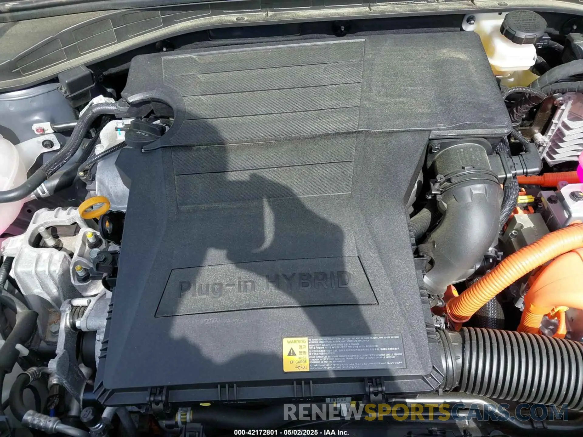 10 Photograph of a damaged car KMHC75LD1N4277787 HYUNDAI IONIQ PLUG-IN HYBRID 2022