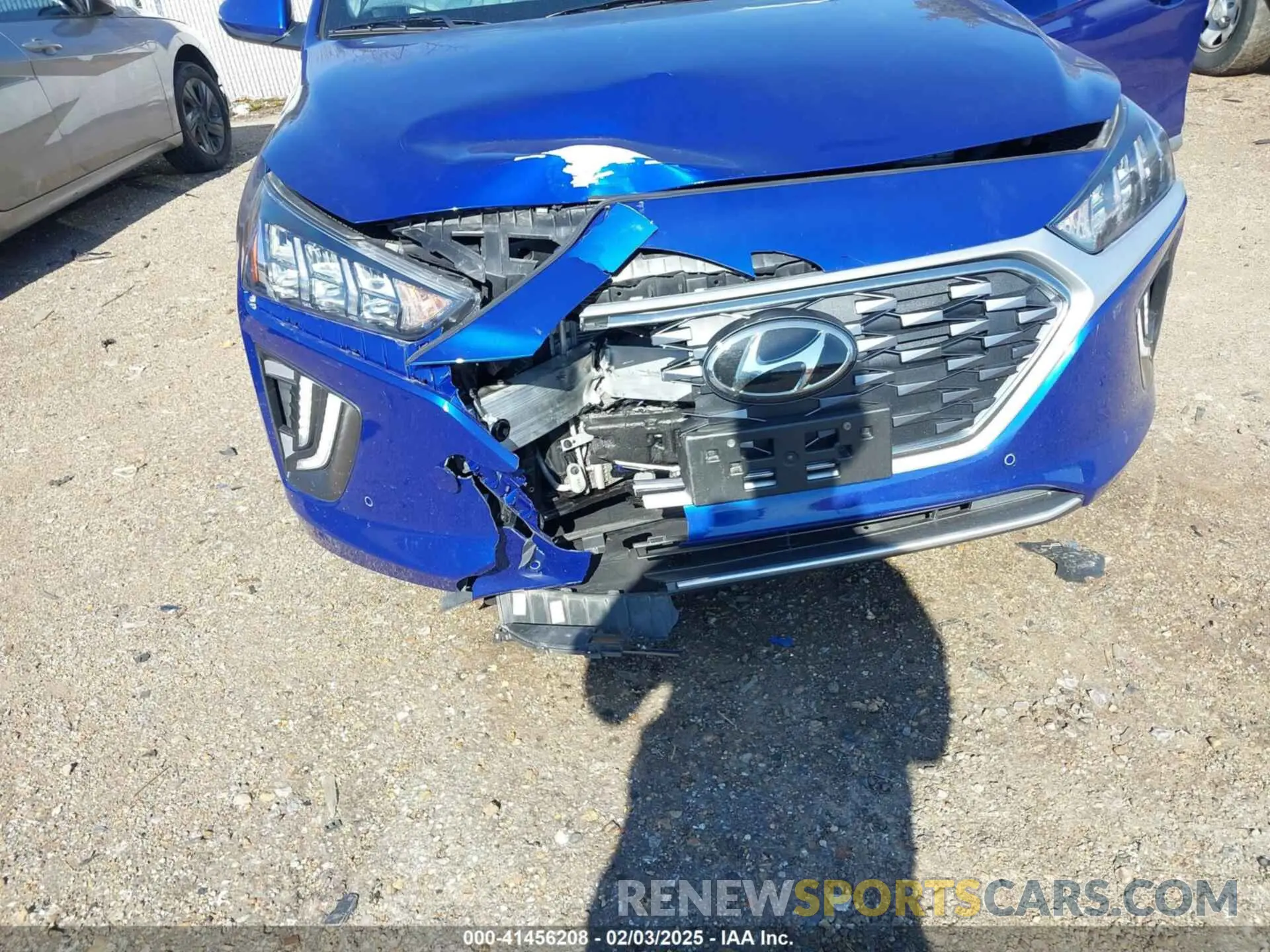 6 Photograph of a damaged car KMHCX5LD5NU265674 HYUNDAI IONIQ PLUG-IN HYBRID 2022