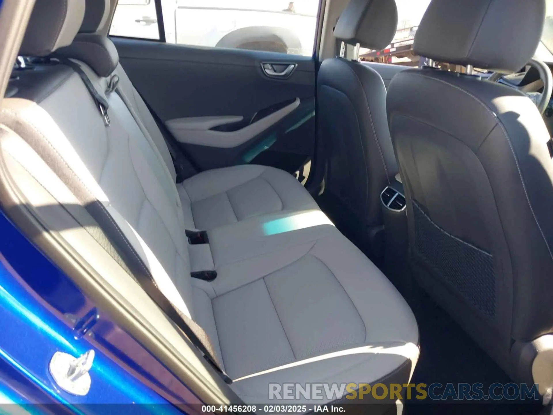 8 Photograph of a damaged car KMHCX5LD5NU265674 HYUNDAI IONIQ PLUG-IN HYBRID 2022