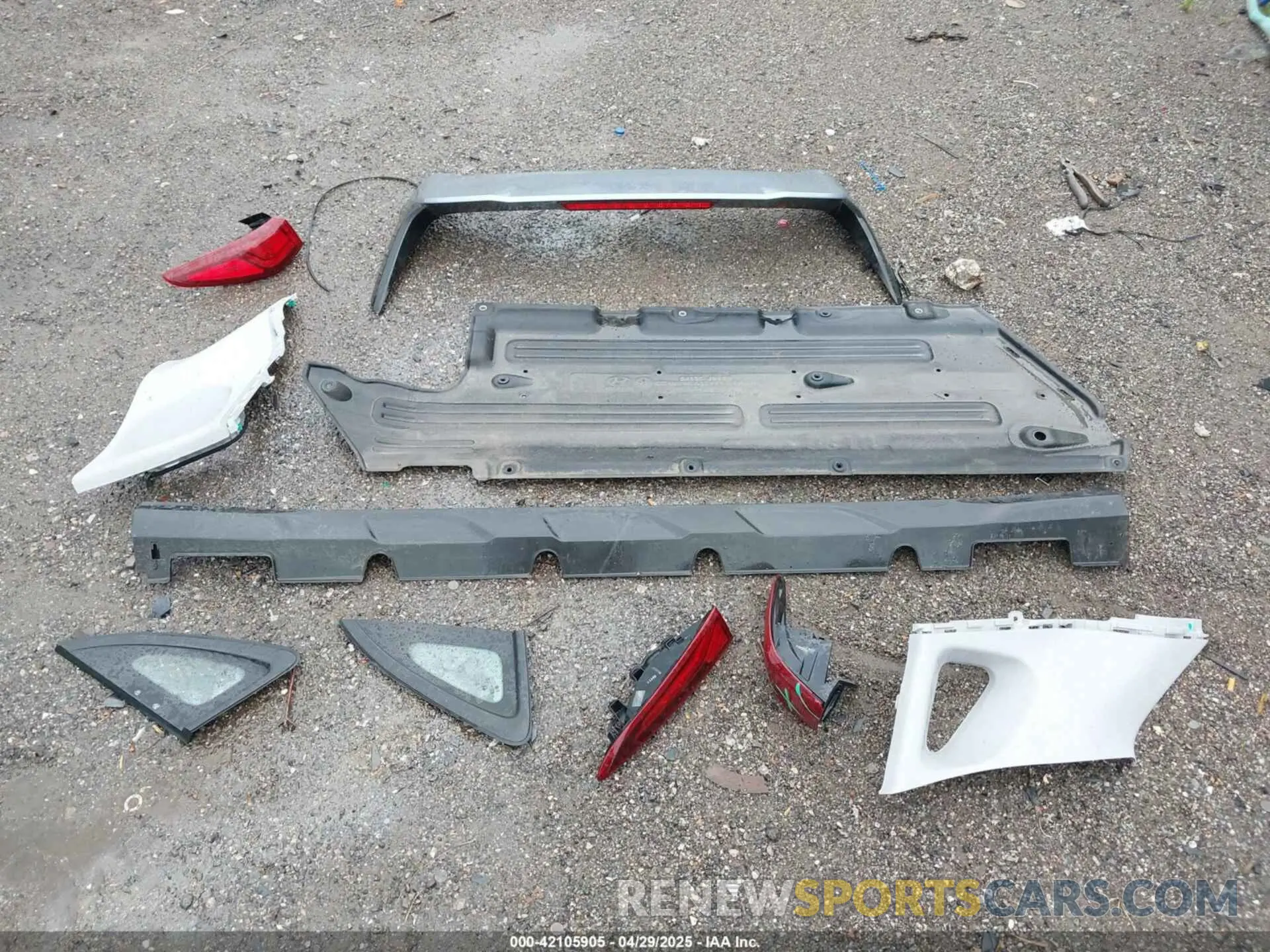 18 Photograph of a damaged car KM8K12AA1KU207710 HYUNDAI KONA 2019