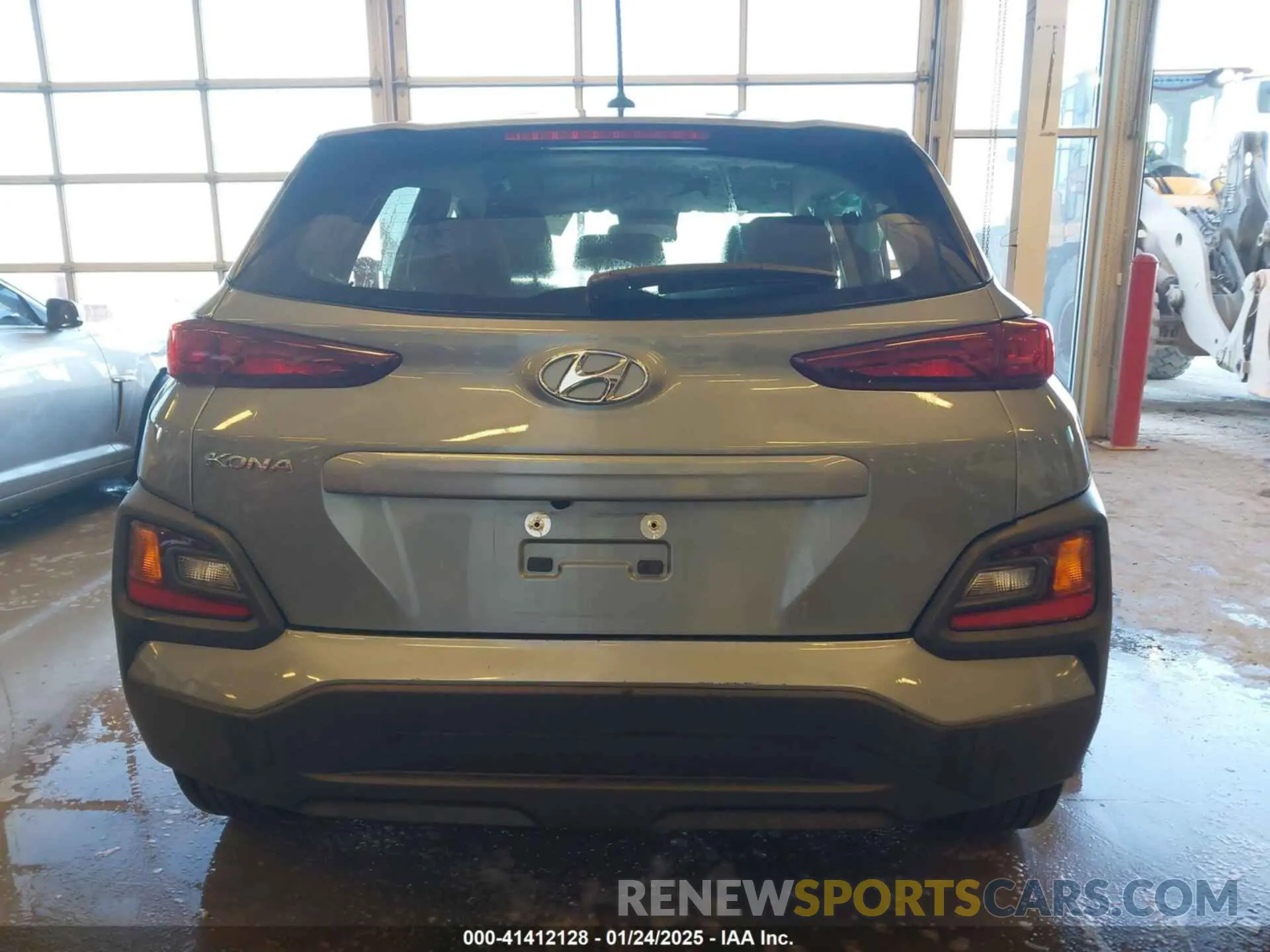 16 Photograph of a damaged car KM8K12AA1KU377419 HYUNDAI KONA 2019