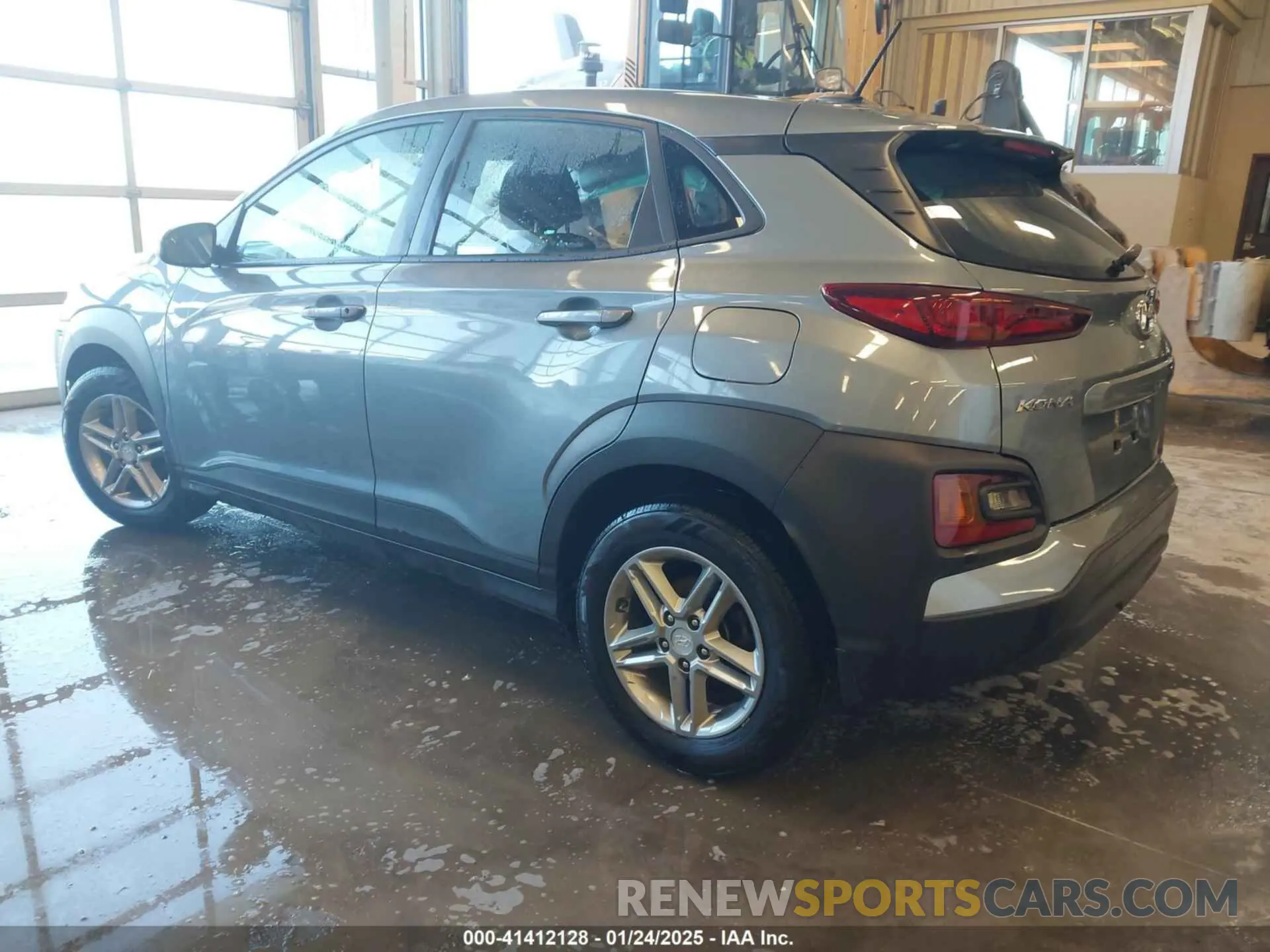 3 Photograph of a damaged car KM8K12AA1KU377419 HYUNDAI KONA 2019