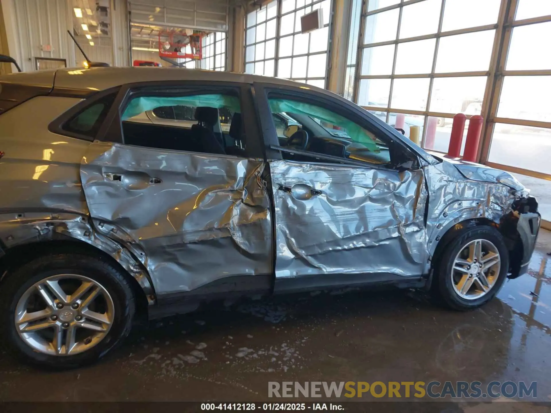 6 Photograph of a damaged car KM8K12AA1KU377419 HYUNDAI KONA 2019
