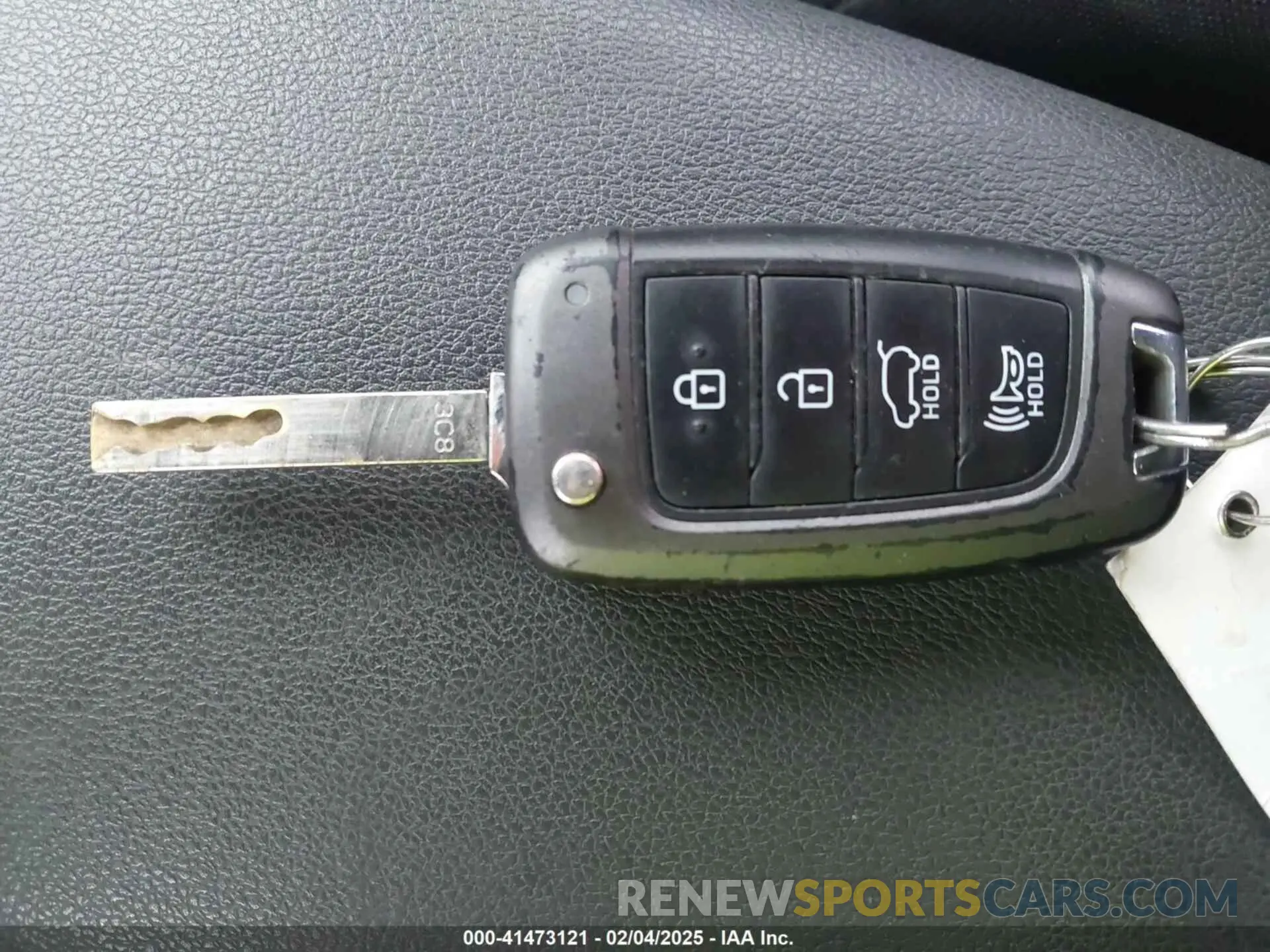 11 Photograph of a damaged car KM8K12AA2KU200944 HYUNDAI KONA 2019