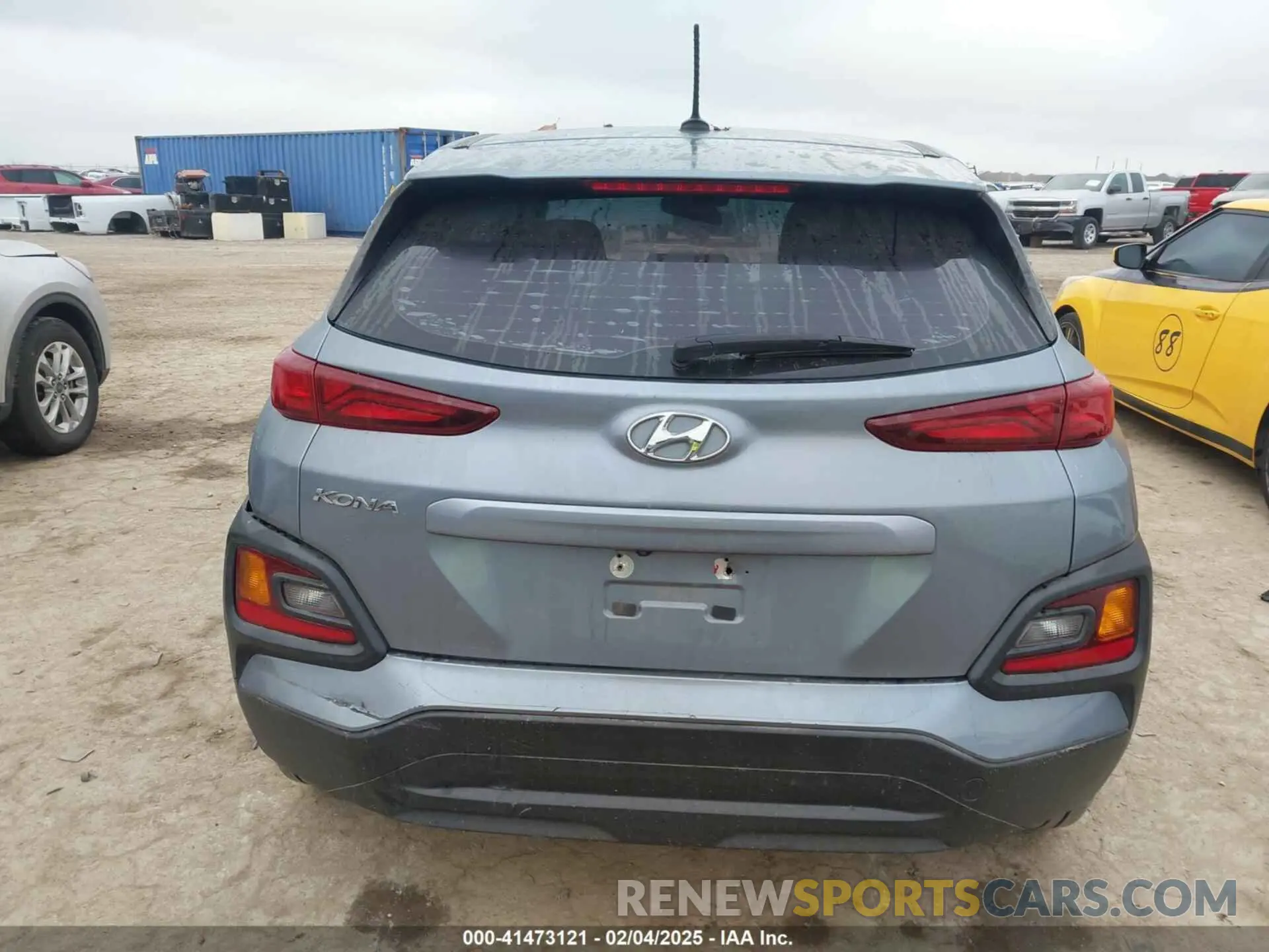 17 Photograph of a damaged car KM8K12AA2KU200944 HYUNDAI KONA 2019