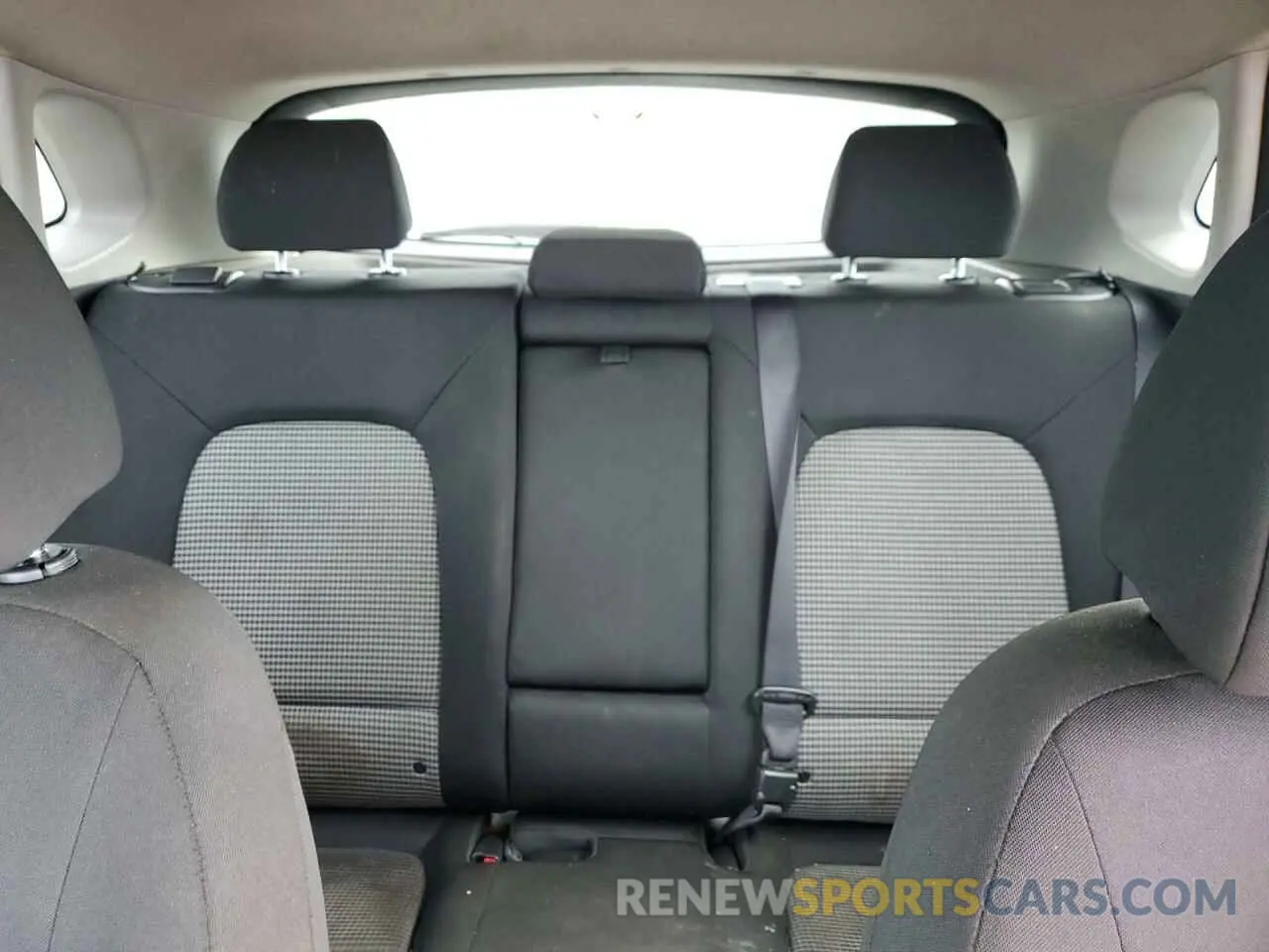 10 Photograph of a damaged car KM8K12AA2KU241672 HYUNDAI KONA 2019
