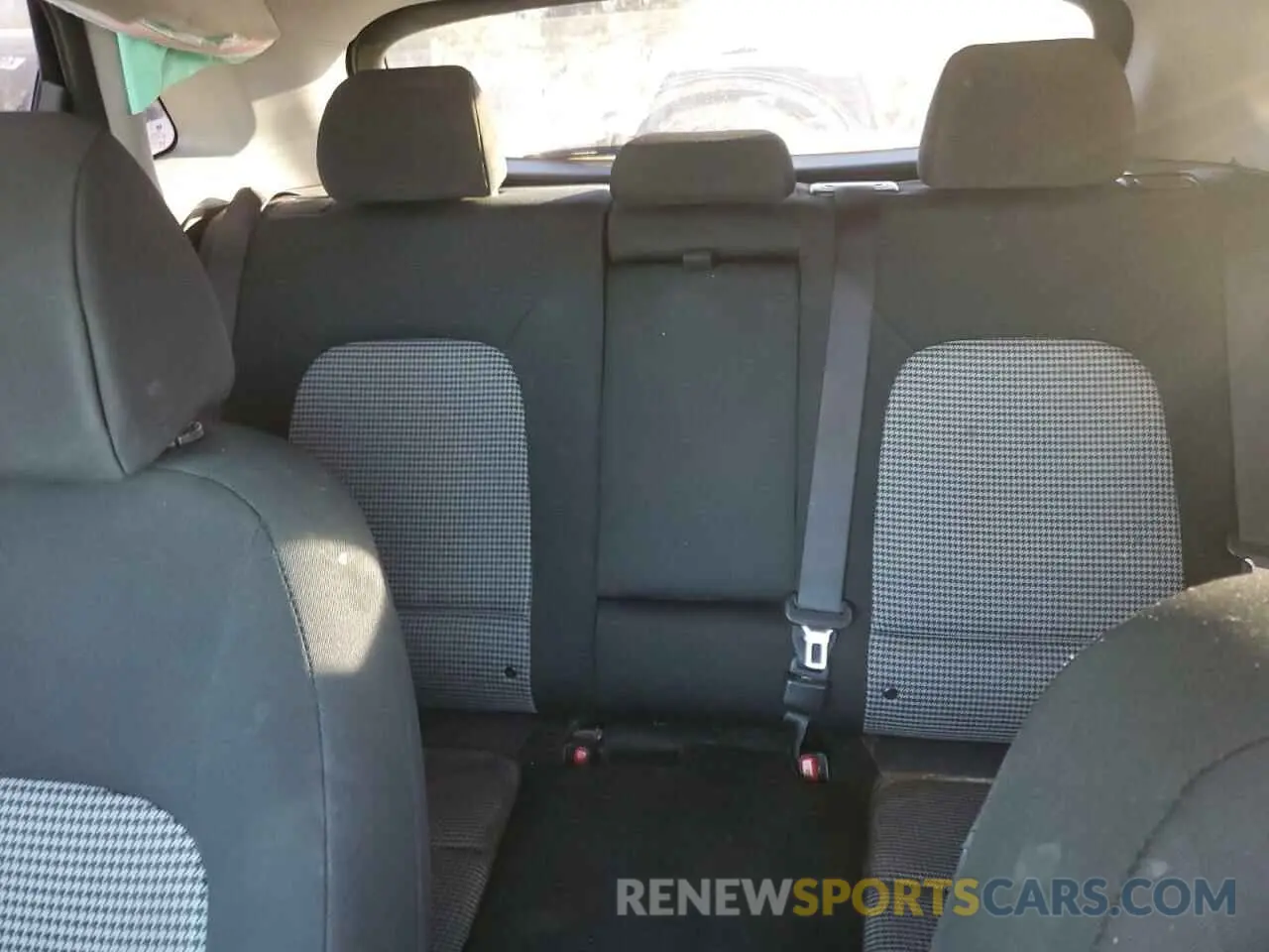 10 Photograph of a damaged car KM8K12AA2KU269620 HYUNDAI KONA 2019
