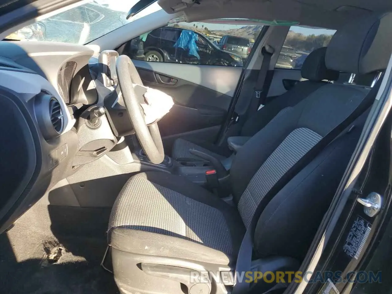 7 Photograph of a damaged car KM8K12AA2KU269620 HYUNDAI KONA 2019