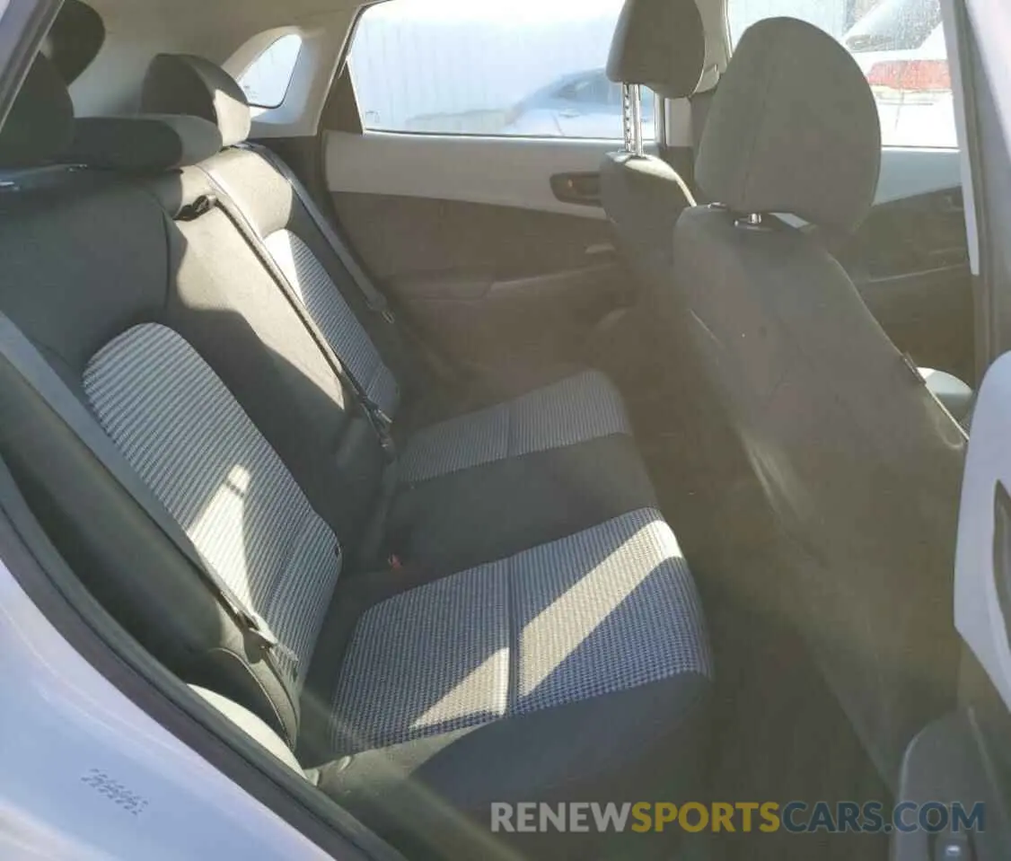 10 Photograph of a damaged car KM8K12AA2KU273540 HYUNDAI KONA 2019