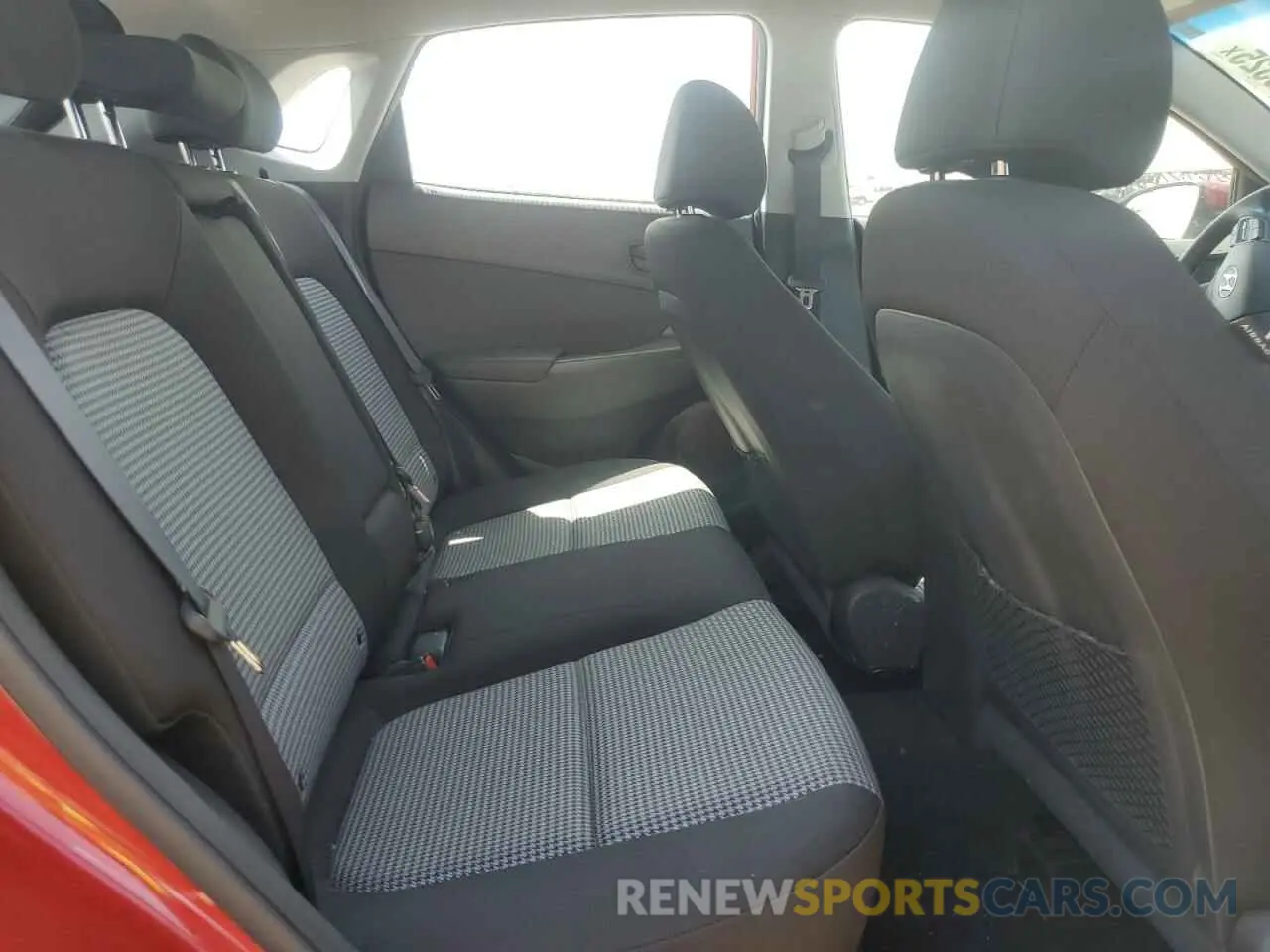 10 Photograph of a damaged car KM8K12AA3KU251885 HYUNDAI KONA 2019