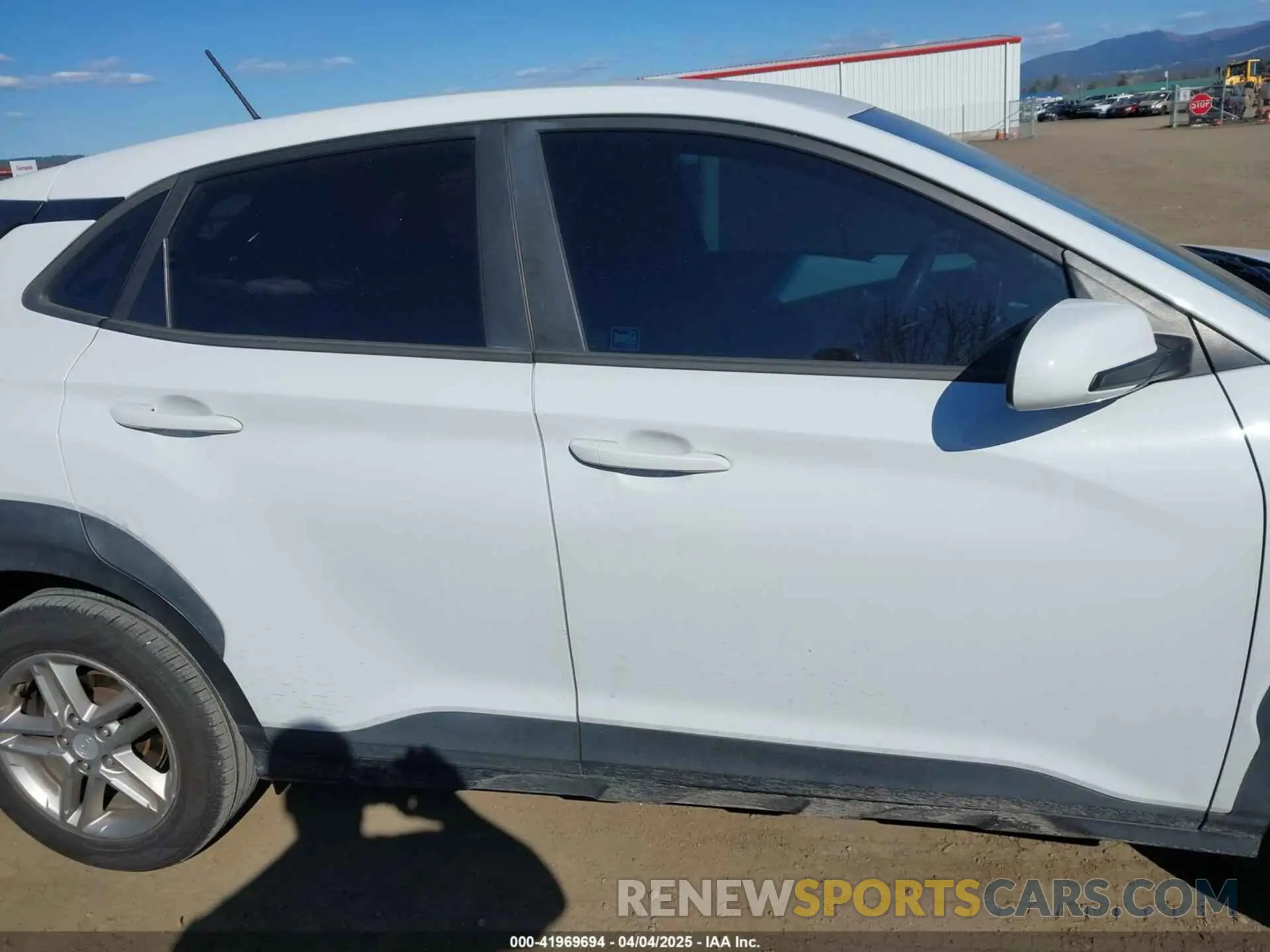 14 Photograph of a damaged car KM8K12AA4KU225392 HYUNDAI KONA 2019
