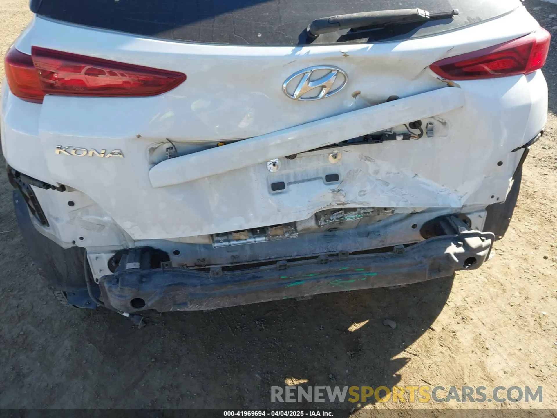 6 Photograph of a damaged car KM8K12AA4KU225392 HYUNDAI KONA 2019