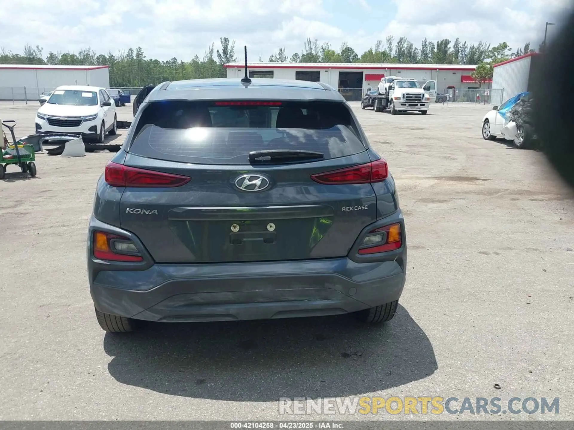 16 Photograph of a damaged car KM8K12AA4KU299296 HYUNDAI KONA 2019