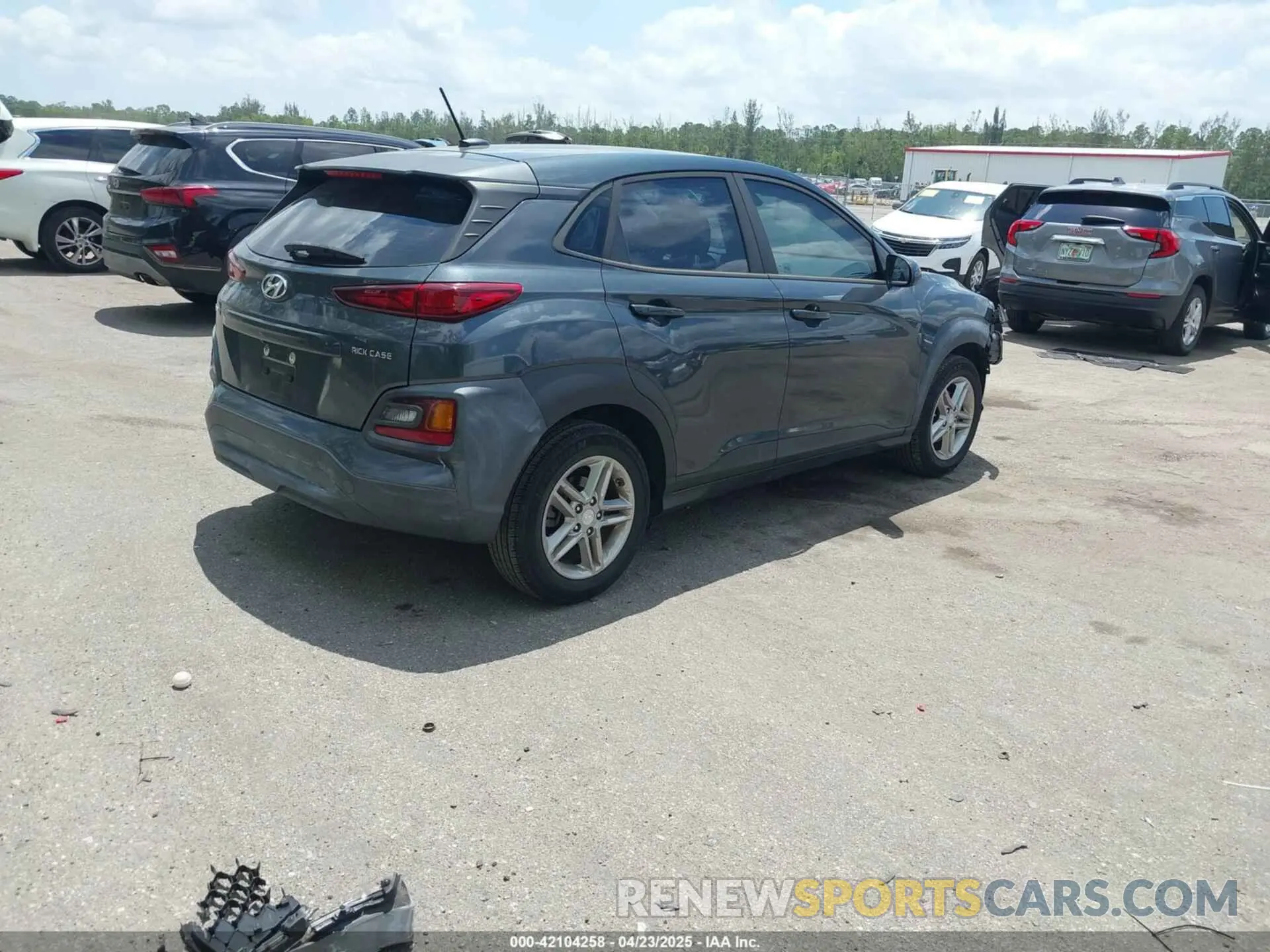 4 Photograph of a damaged car KM8K12AA4KU299296 HYUNDAI KONA 2019