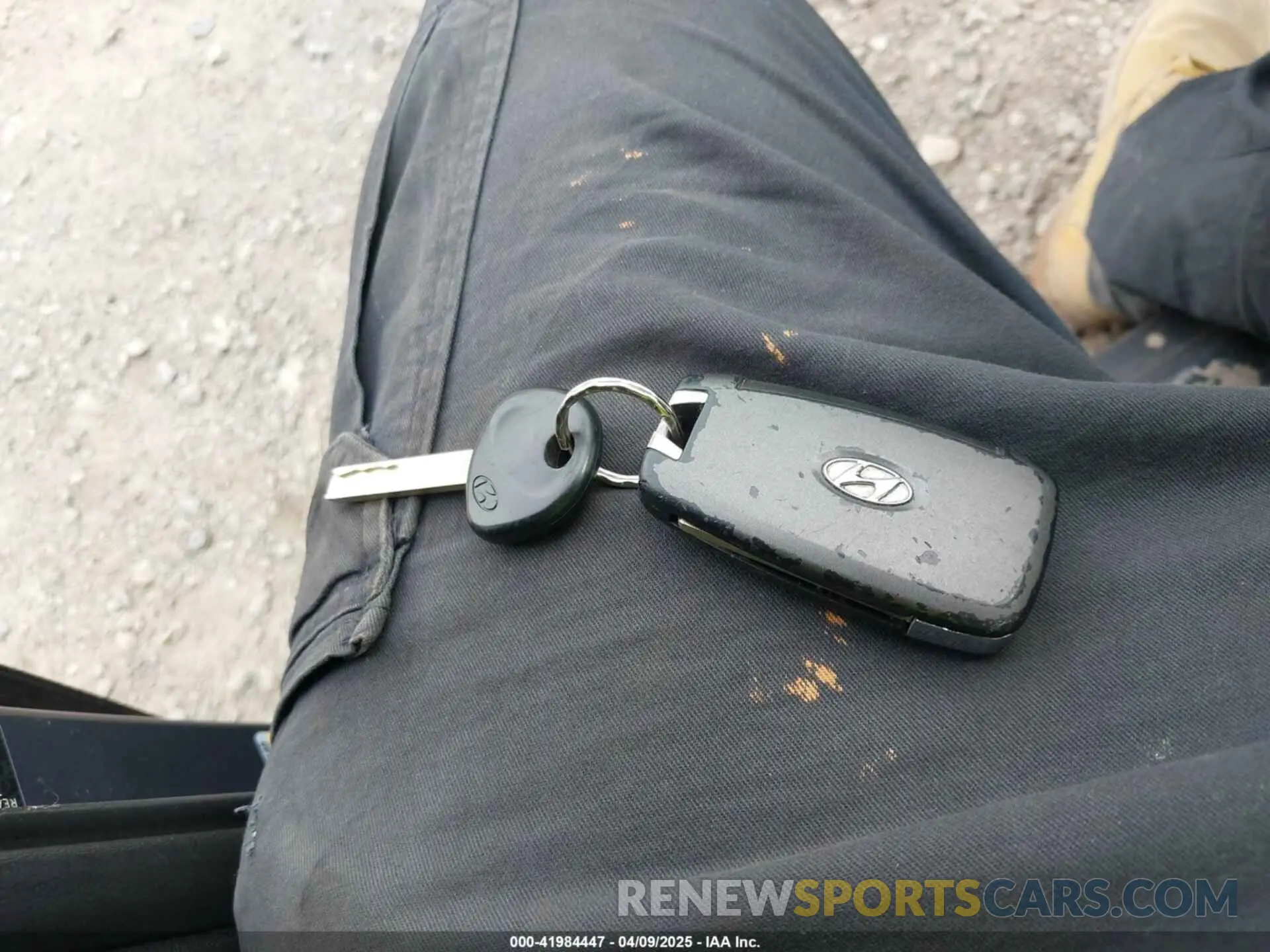 10 Photograph of a damaged car KM8K12AA5KU259423 HYUNDAI KONA 2019