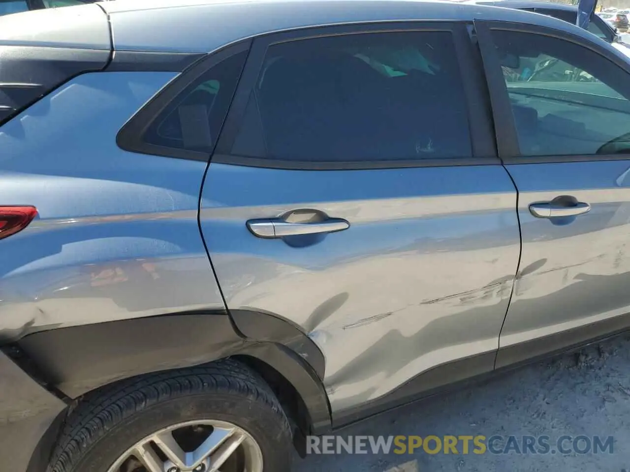 11 Photograph of a damaged car KM8K12AA5KU295273 HYUNDAI KONA 2019