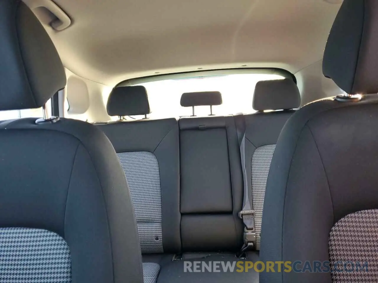 10 Photograph of a damaged car KM8K12AA6KU274111 HYUNDAI KONA 2019