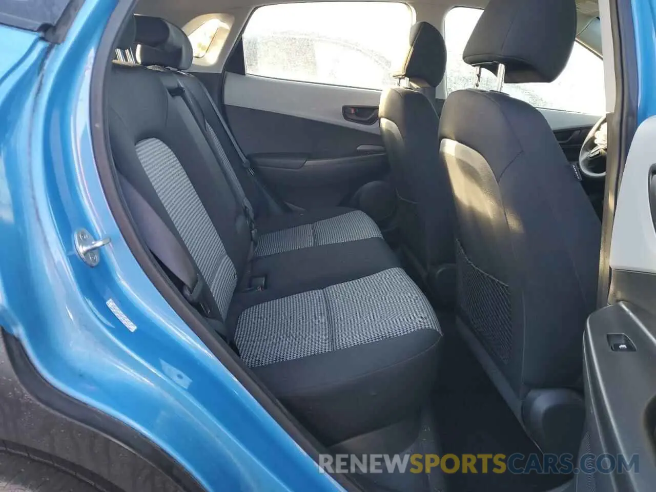 11 Photograph of a damaged car KM8K12AA6KU274111 HYUNDAI KONA 2019