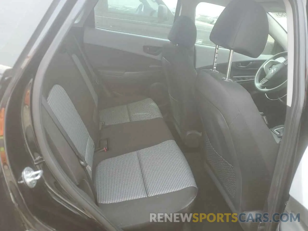 10 Photograph of a damaged car KM8K12AA6KU339071 HYUNDAI KONA 2019