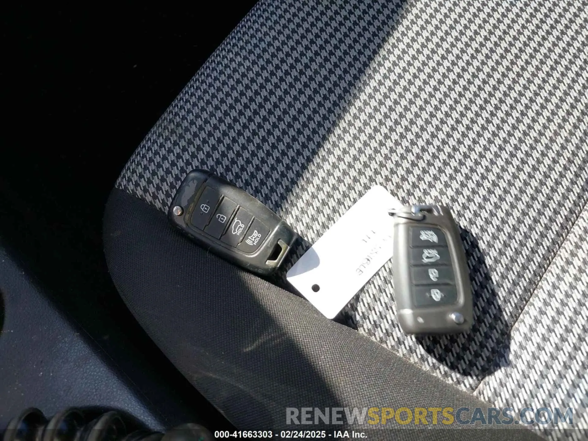 11 Photograph of a damaged car KM8K12AA7KU272366 HYUNDAI KONA 2019