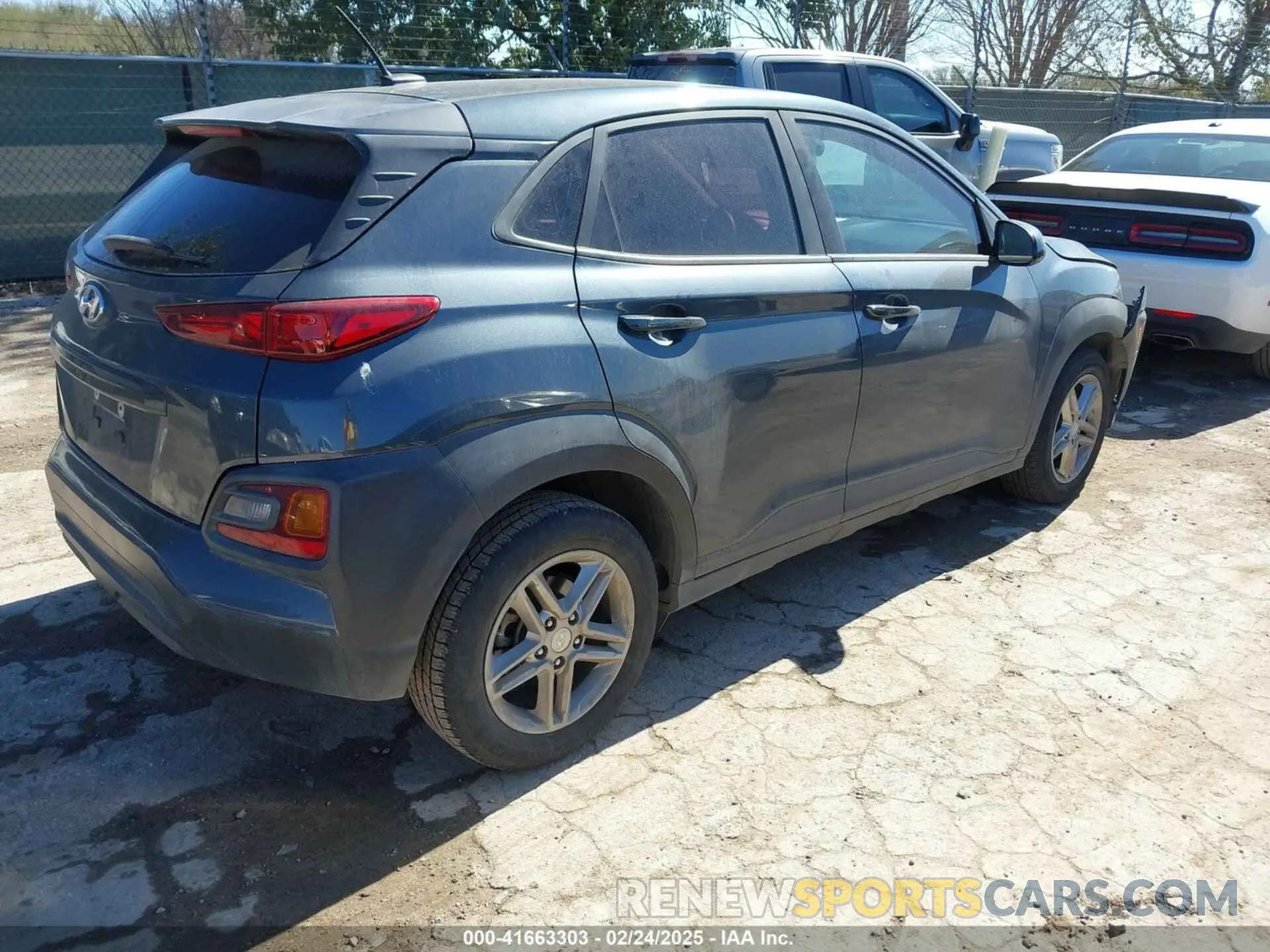 4 Photograph of a damaged car KM8K12AA7KU272366 HYUNDAI KONA 2019