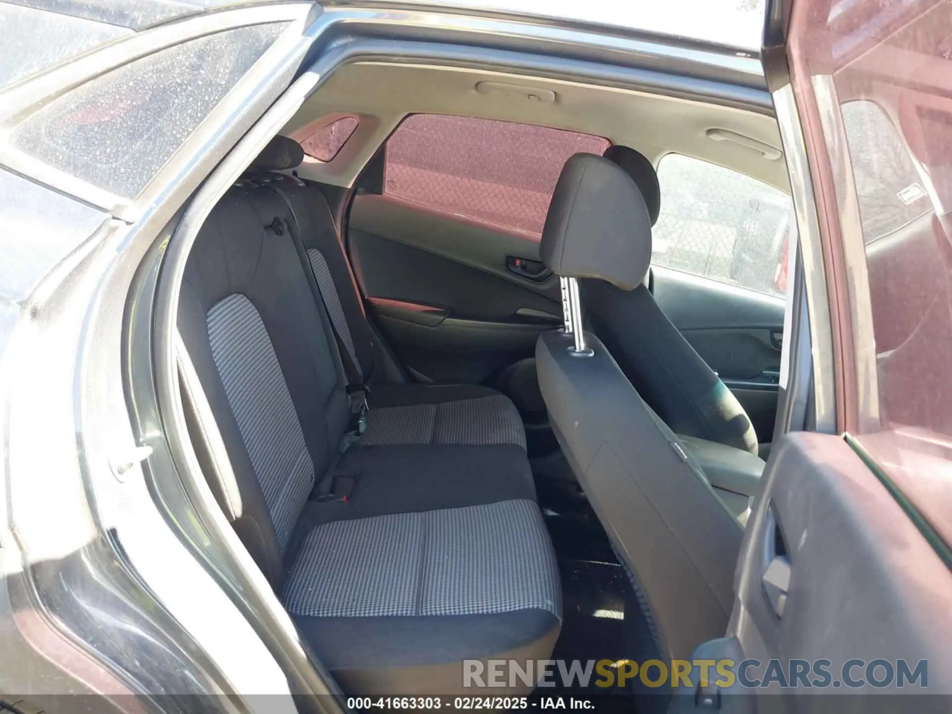 8 Photograph of a damaged car KM8K12AA7KU272366 HYUNDAI KONA 2019