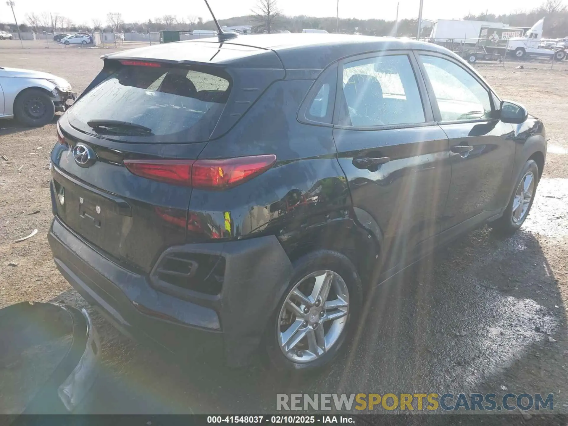 4 Photograph of a damaged car KM8K12AA7KU295968 HYUNDAI KONA 2019