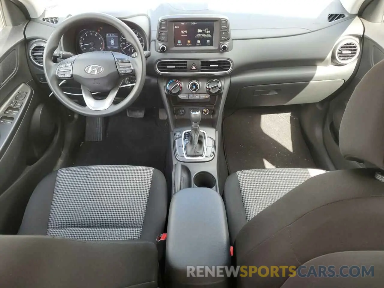 8 Photograph of a damaged car KM8K12AA7KU326331 HYUNDAI KONA 2019