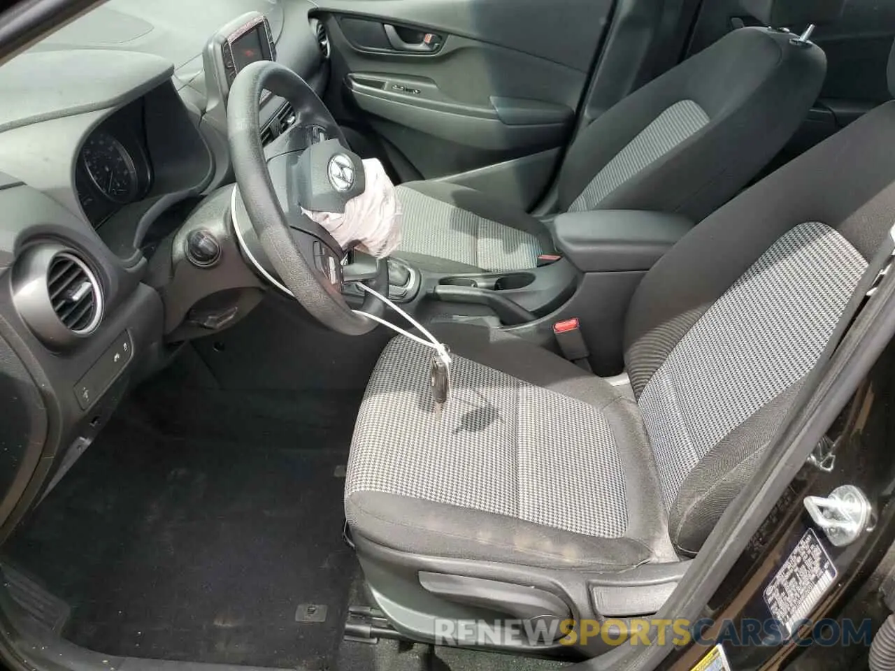 7 Photograph of a damaged car KM8K12AA8KU297311 HYUNDAI KONA 2019