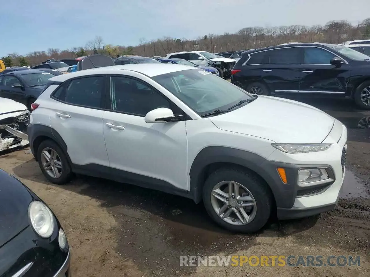 4 Photograph of a damaged car KM8K12AA8KU318299 HYUNDAI KONA 2019