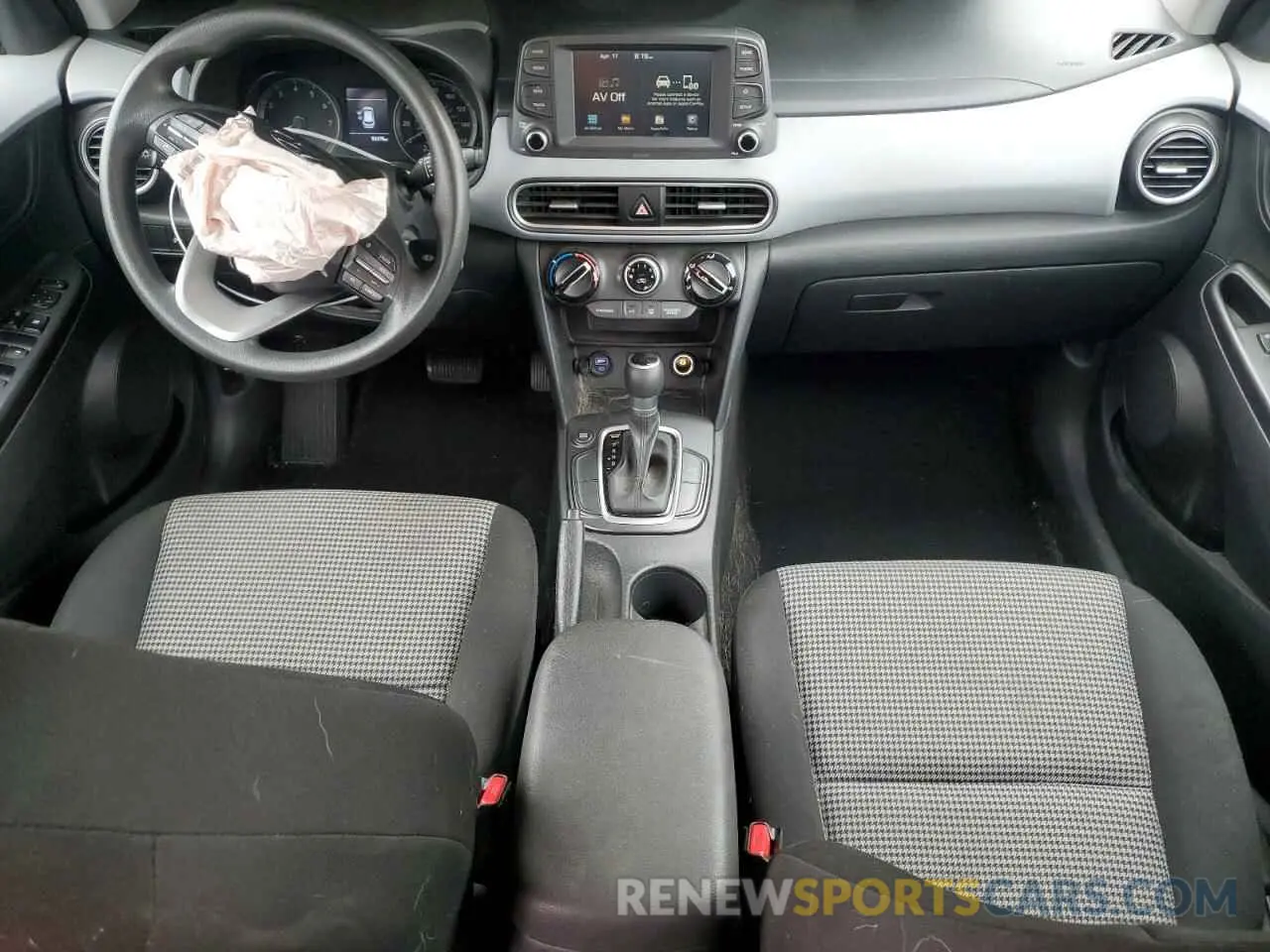 8 Photograph of a damaged car KM8K12AA8KU332333 HYUNDAI KONA 2019