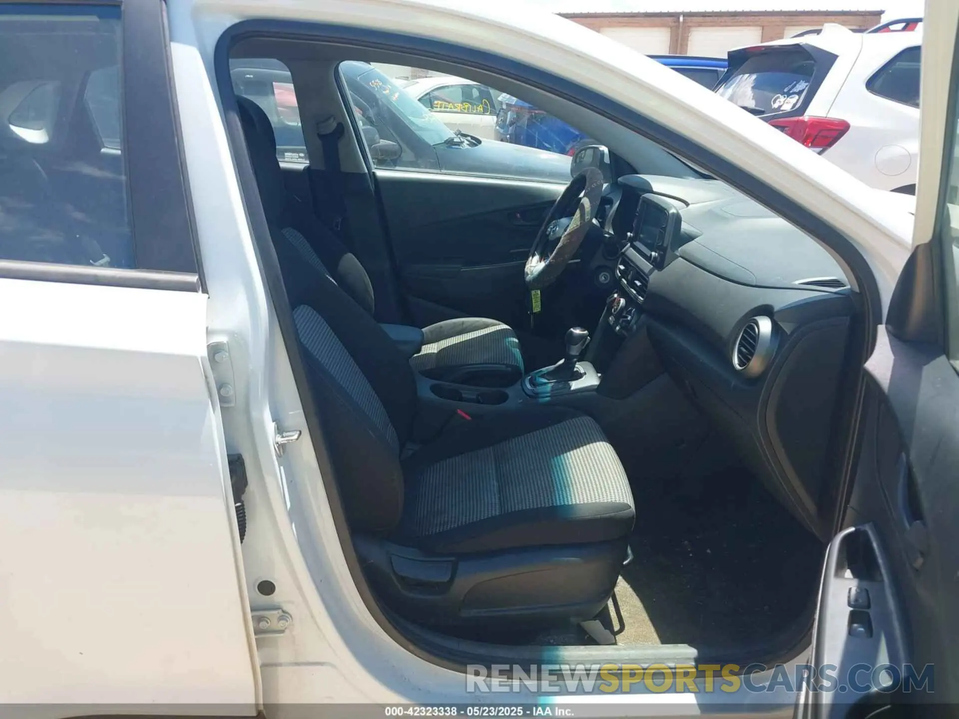 5 Photograph of a damaged car KM8K12AA9KU237912 HYUNDAI KONA 2019