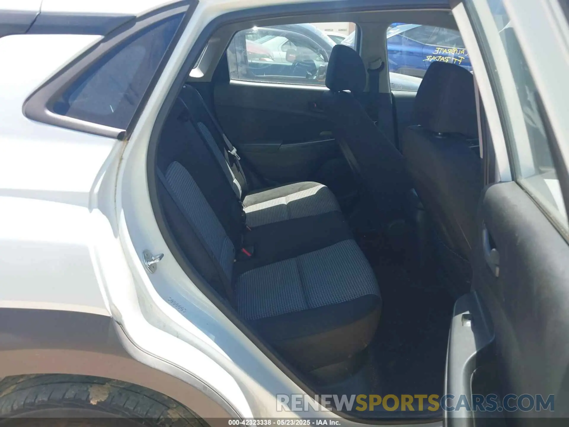 8 Photograph of a damaged car KM8K12AA9KU237912 HYUNDAI KONA 2019