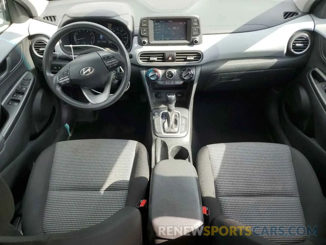 8 Photograph of a damaged car KM8K12AA9KU295776 HYUNDAI KONA 2019