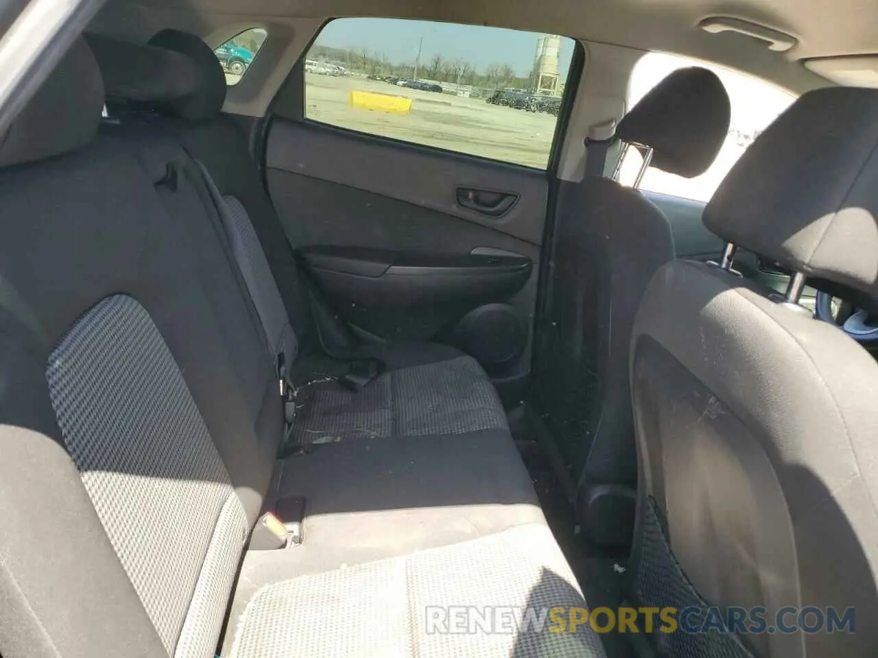 11 Photograph of a damaged car KM8K12AAXKU199056 HYUNDAI KONA 2019